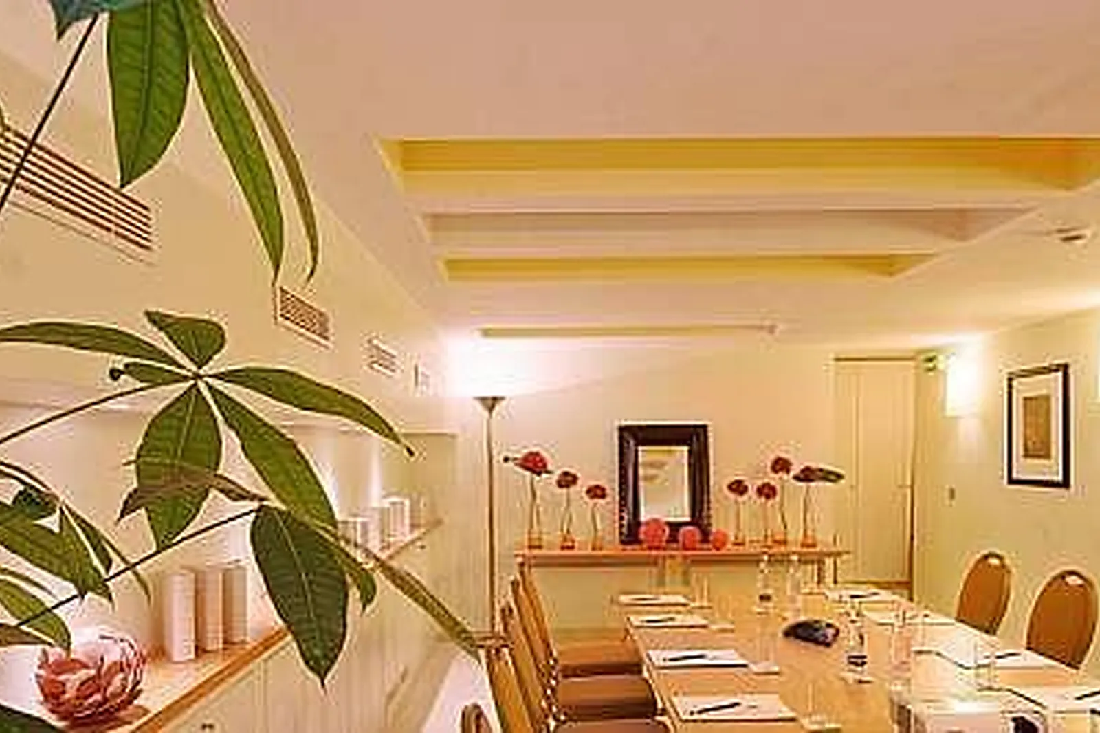 Lieux événementiels, HOTEL LE SIX ****