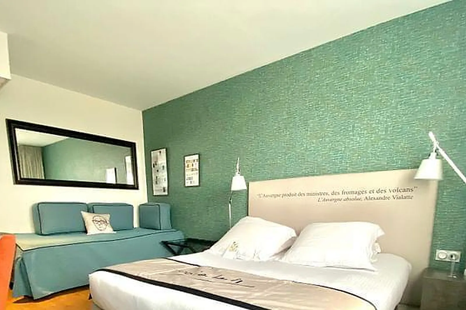 Lieux événementiels, HOTEL LITTÉRAIRE ALEXANDRE VIALATTE ****