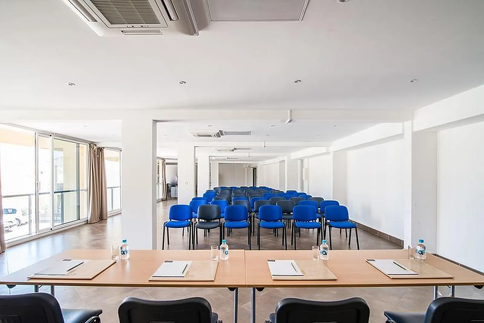 Lieux événementiels, HOTEL MARIANA CALVI ***