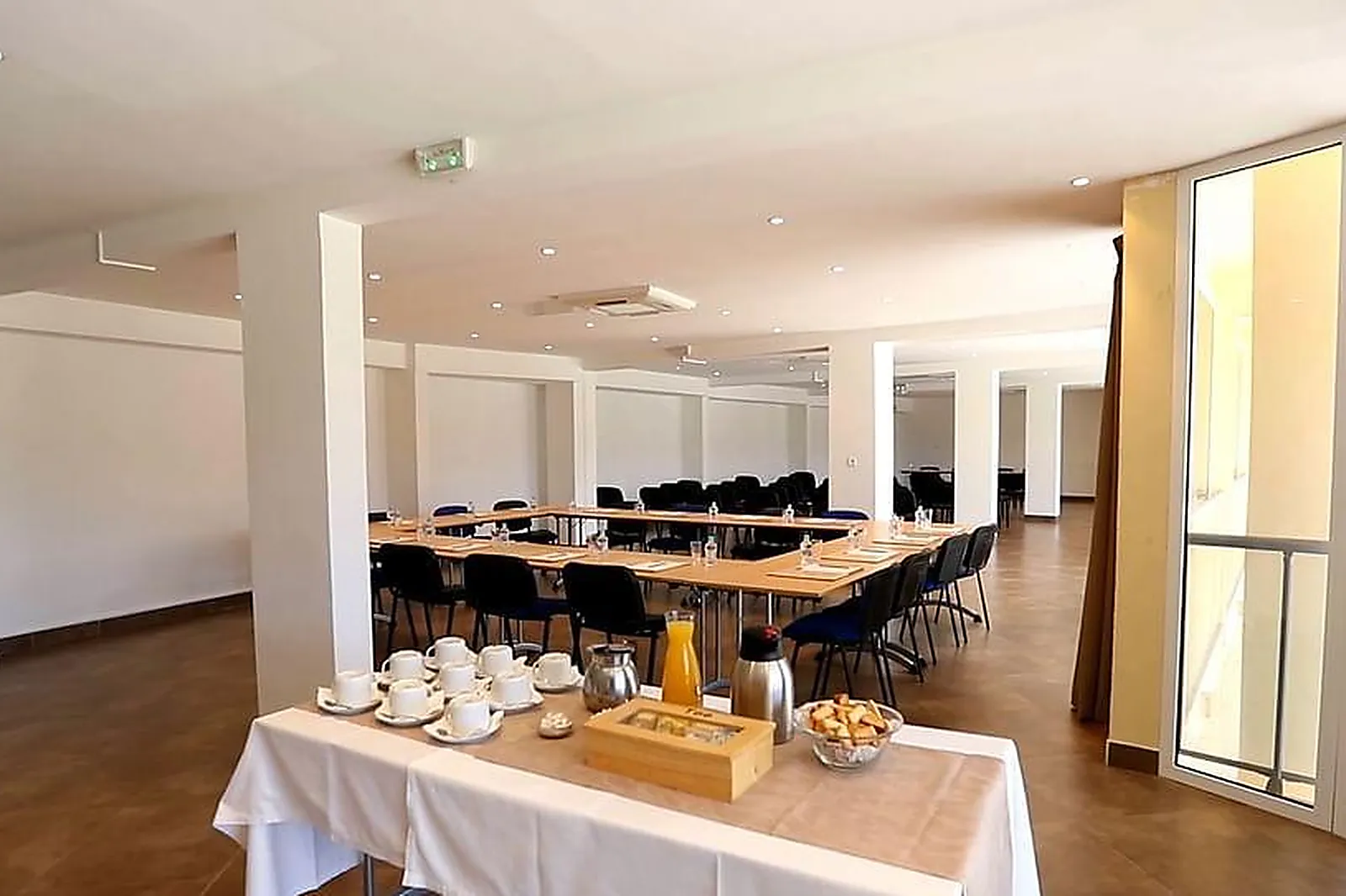 Lieux événementiels, HOTEL MARIANA CALVI ***