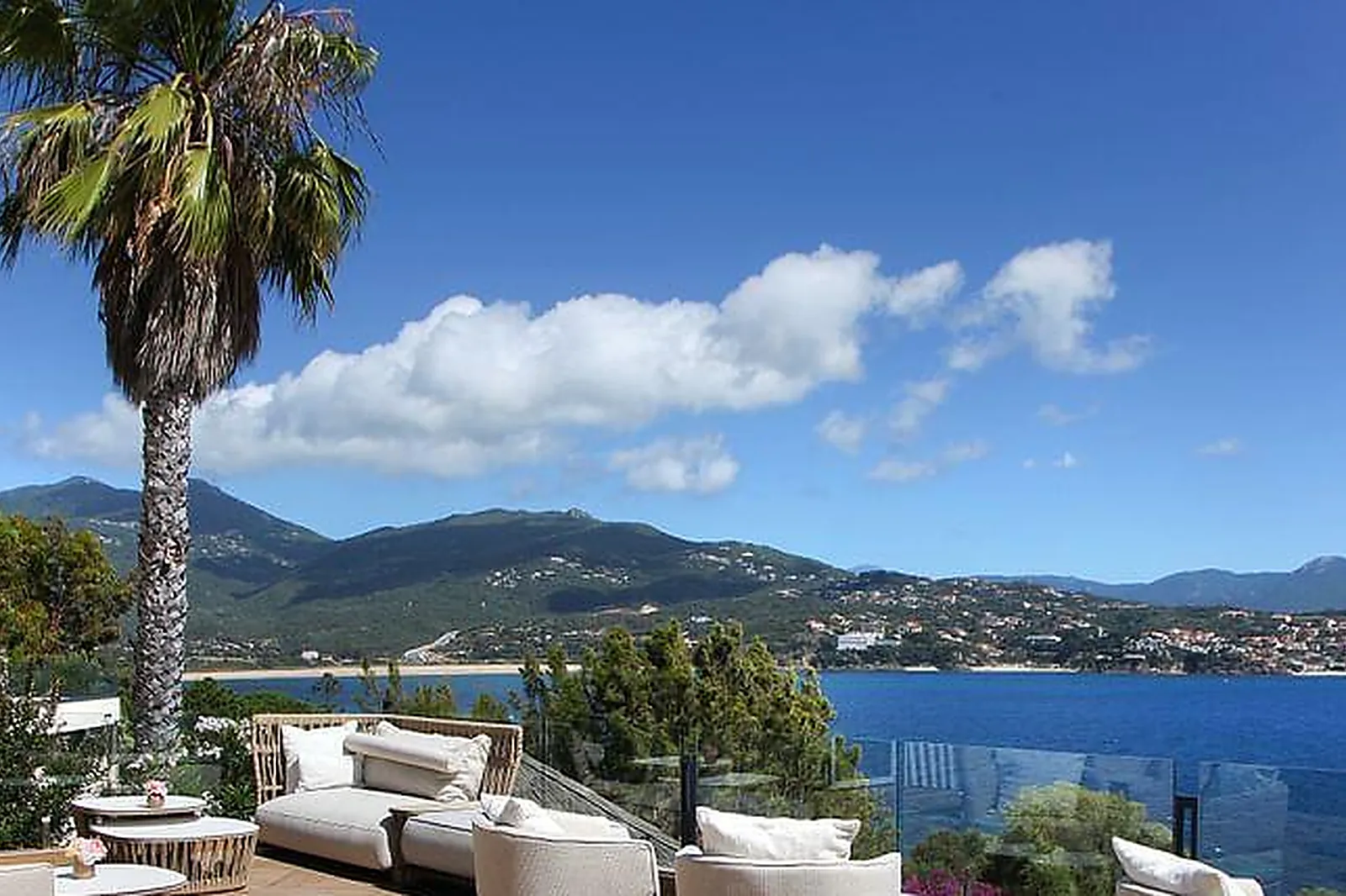 Lieux événementiels, RUE TRONCHET PARIS