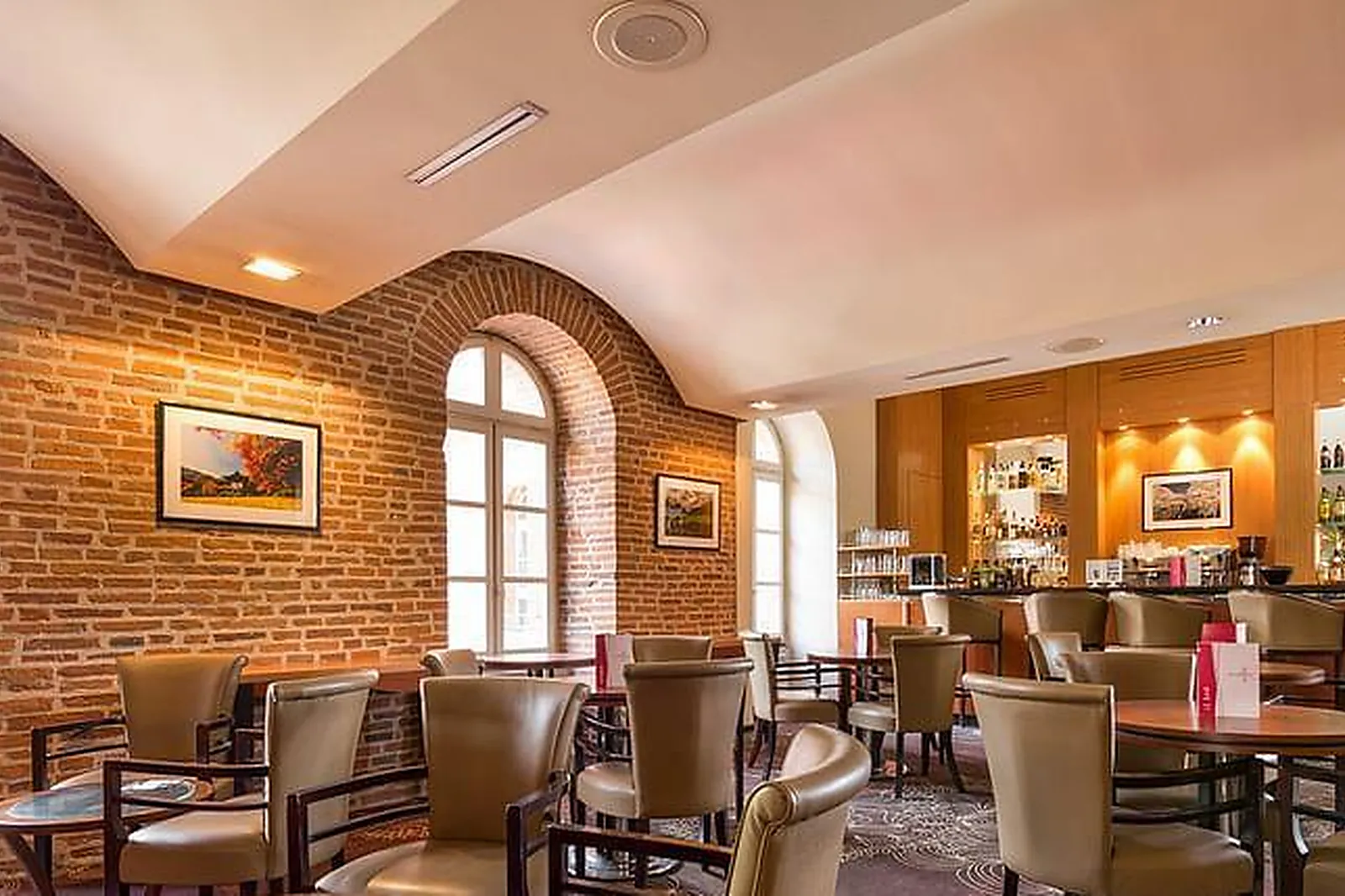 Lieux événementiels, HOTEL MERCURE ALBI BASTIDES ****