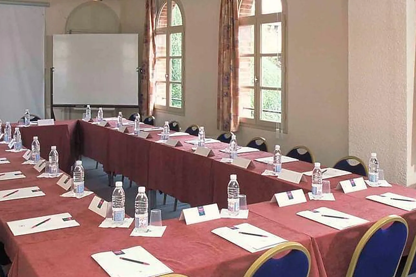 Lieux événementiels, HOTEL MERCURE ALBI BASTIDES ****