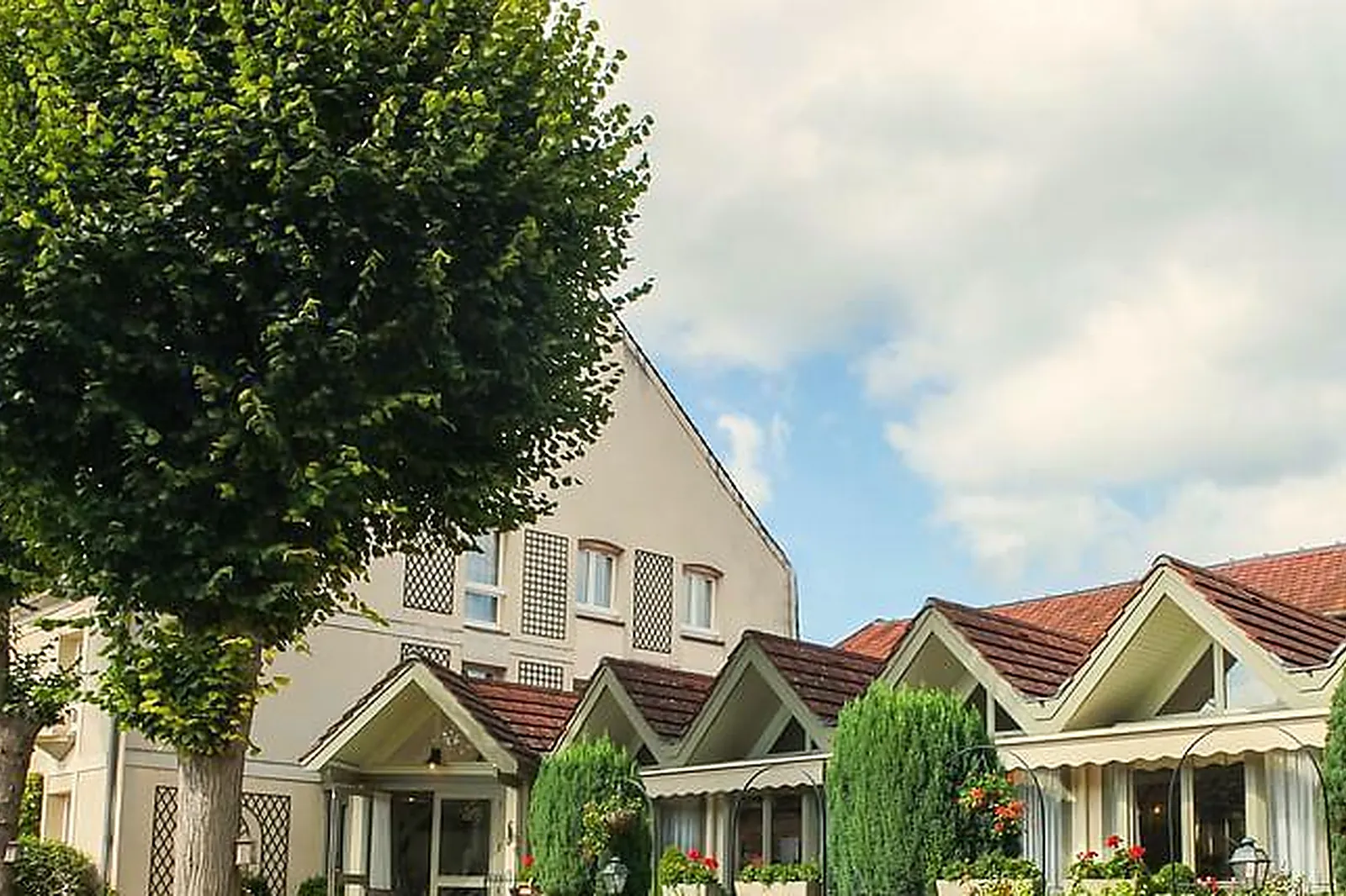 Lieux événementiels, HOTEL RELAIS D'AUMALE ***