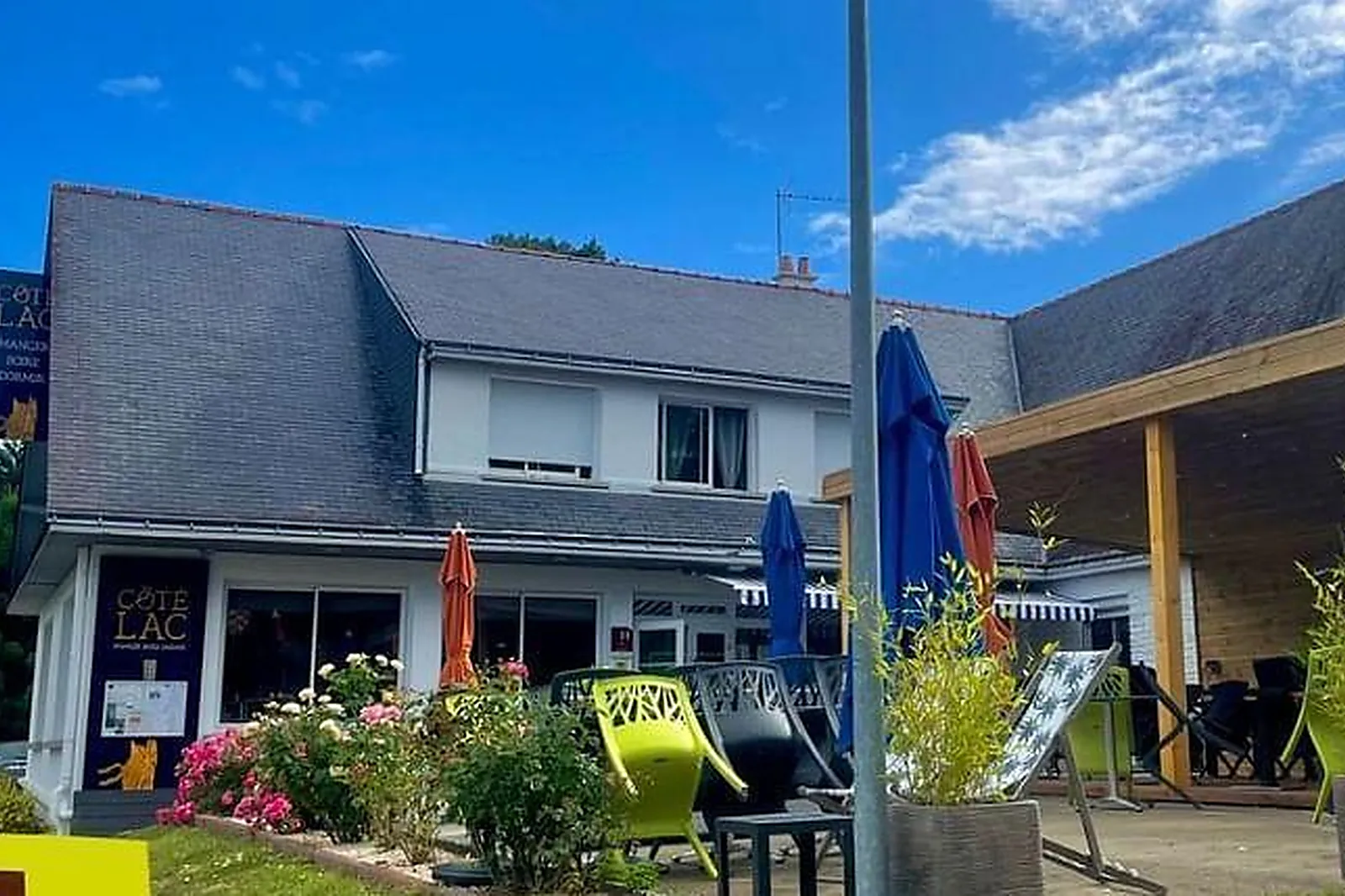 Lieux événementiels, HOTEL RESTAURANT CÔTÉ LAC