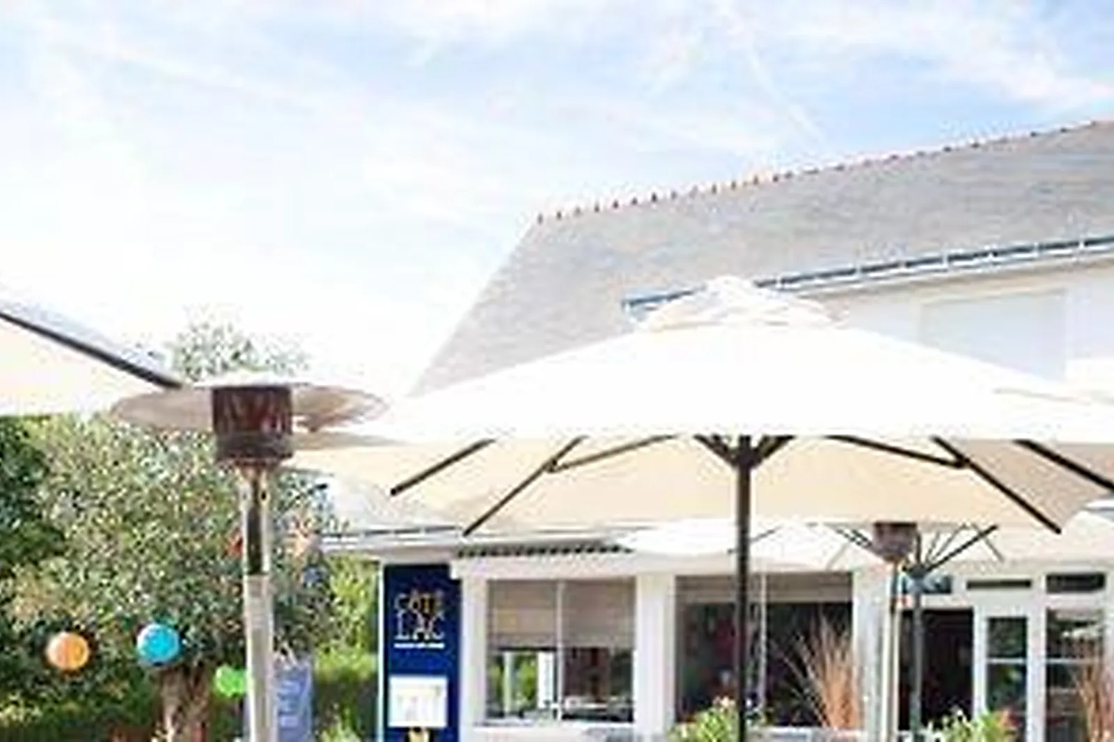 Lieux événementiels, HOTEL RESTAURANT CÔTÉ LAC