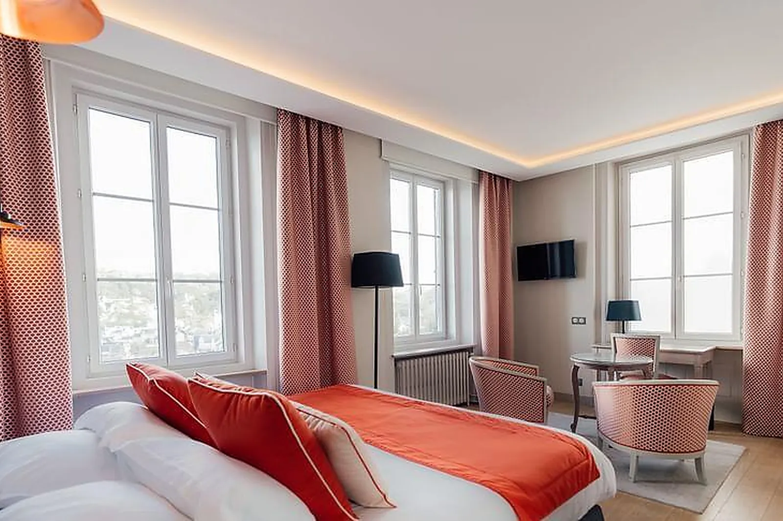 Lieux événementiels, HOTEL*** RESTAURANT DORMY HOUSE