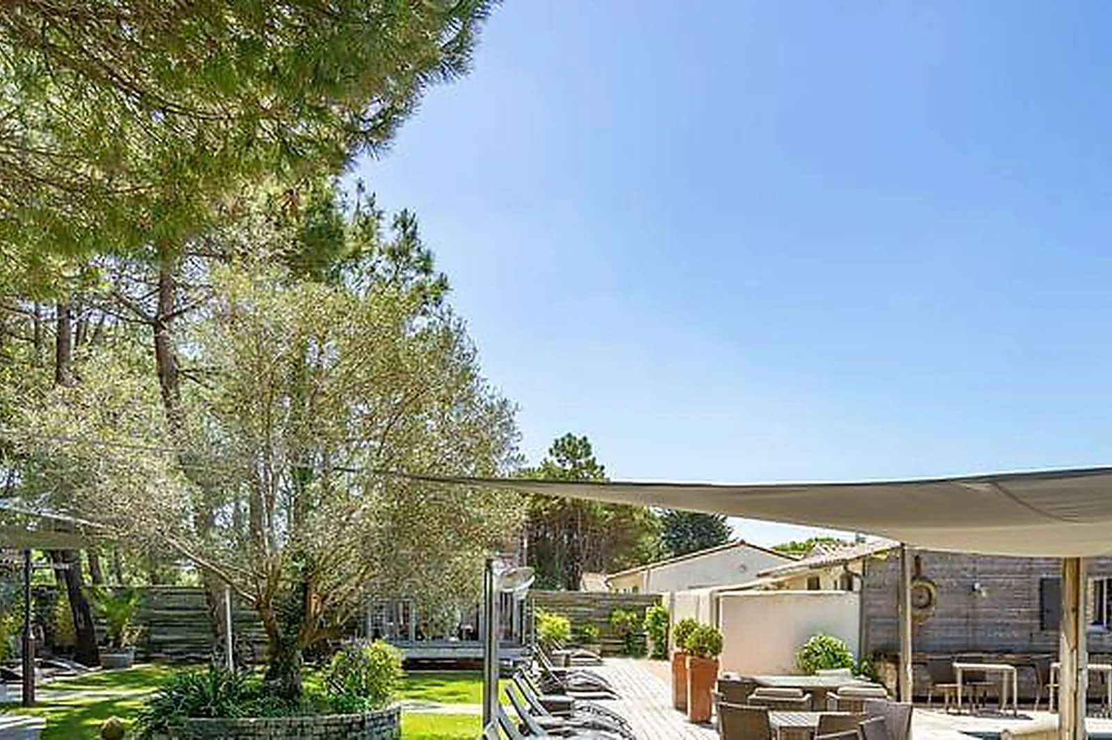 Lieux événementiels, HOTEL RESTAURANT PLAISIR ET SPA***