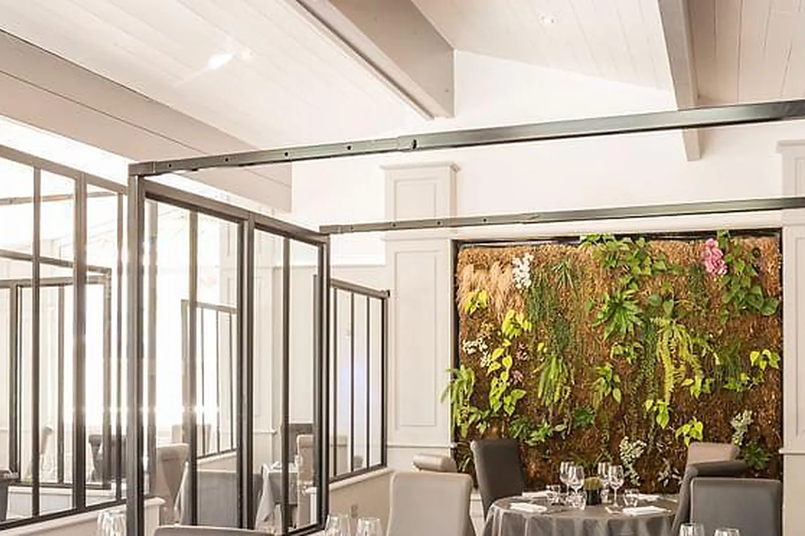 Lieux événementiels, HOTEL RESTAURANT PLAISIR ET SPA***