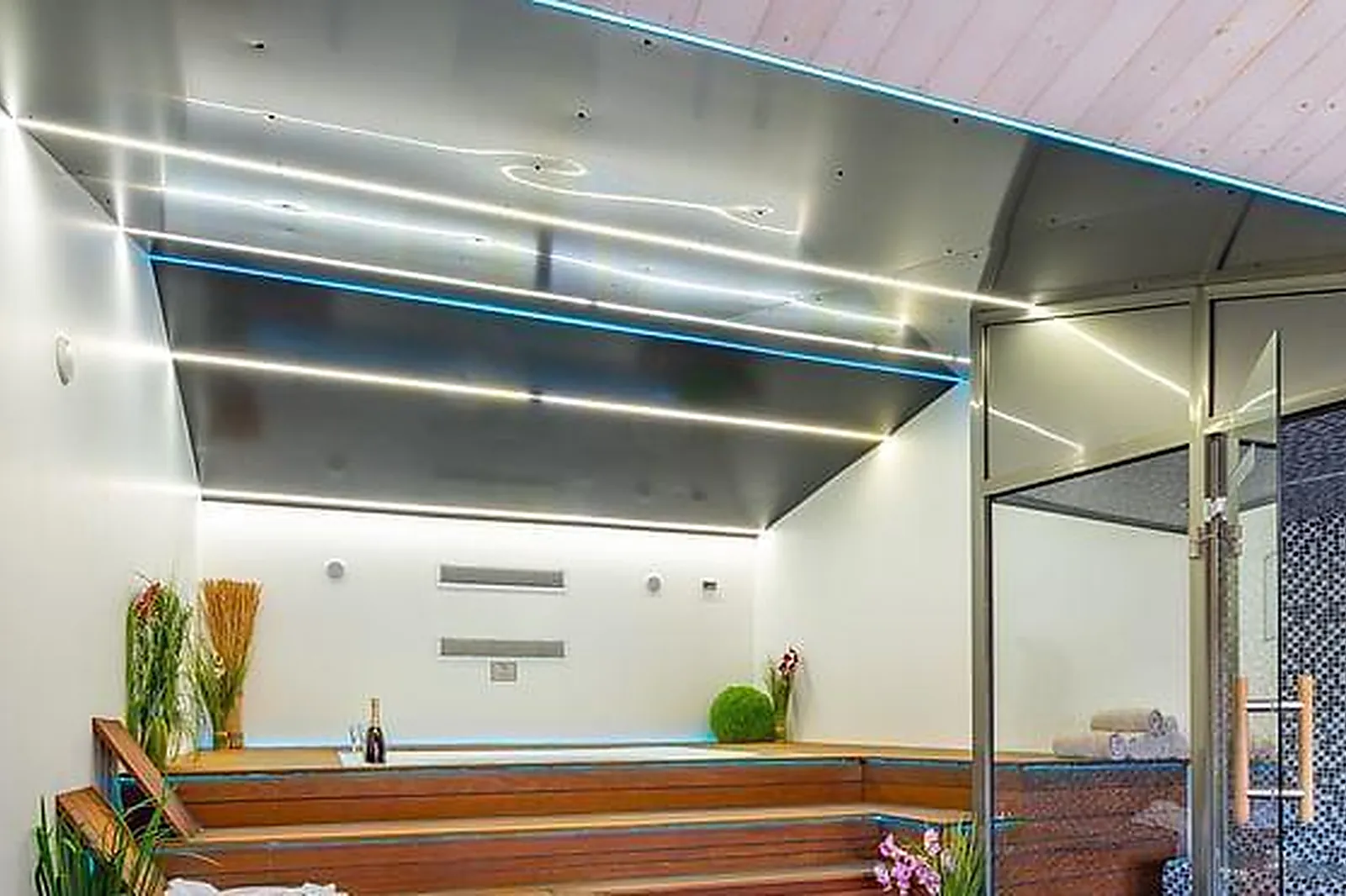 Lieux événementiels, HOTEL RESTAURANT PLAISIR ET SPA***