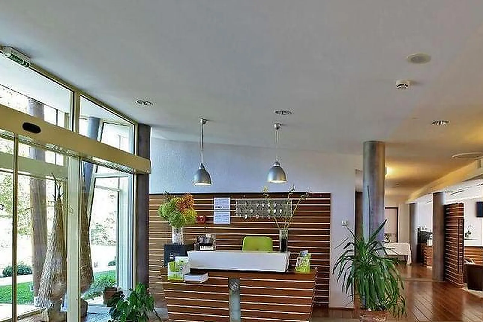 Lieux événementiels, HOTEL RESTAURANT DES LACS D'HALCO ***