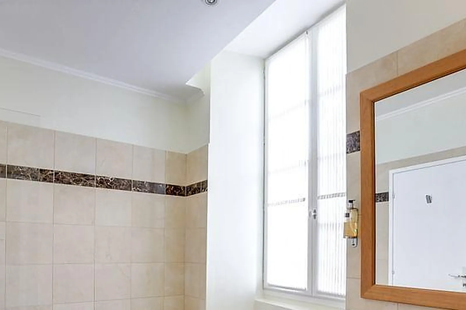 Lieux événementiels, HOTEL THE ORIGINALS HÔTEL SAINT-LAURENT ***