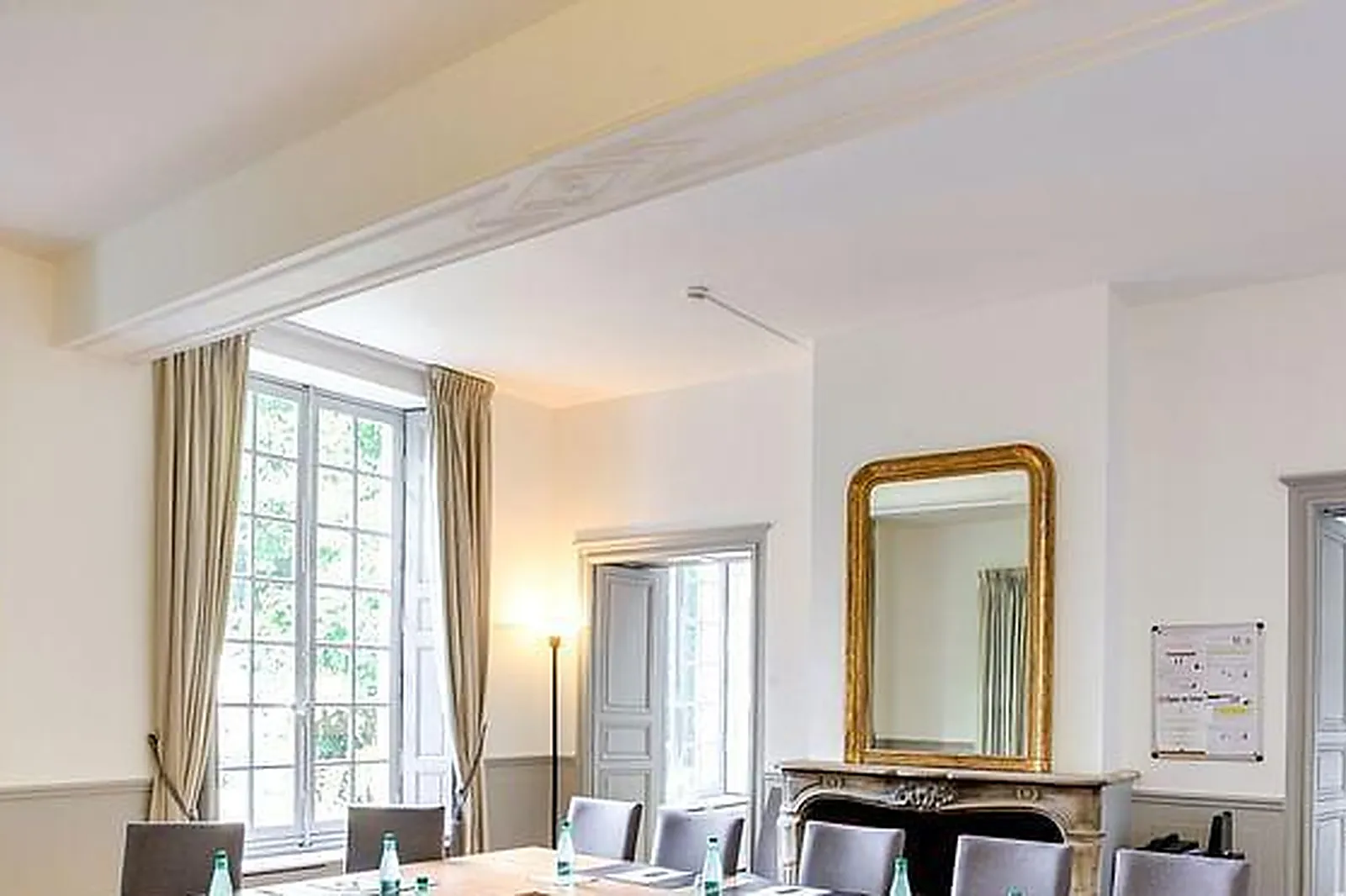 Lieux événementiels, HOTEL THE ORIGINALS HÔTEL SAINT-LAURENT ***