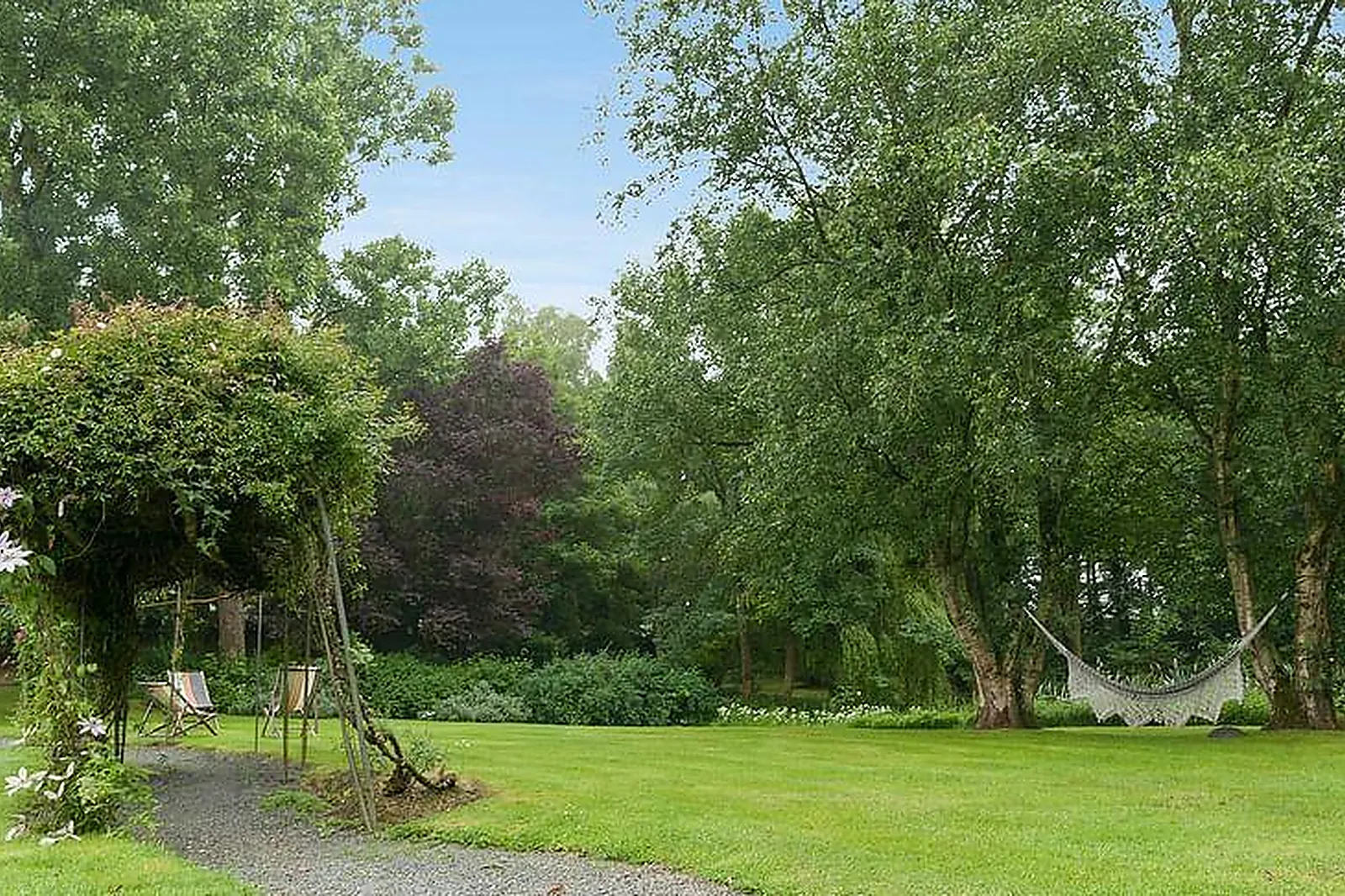 Lieux événementiels, HOTEL THE ORIGINALS LE CHÂTEAU DE LA ROQUE
