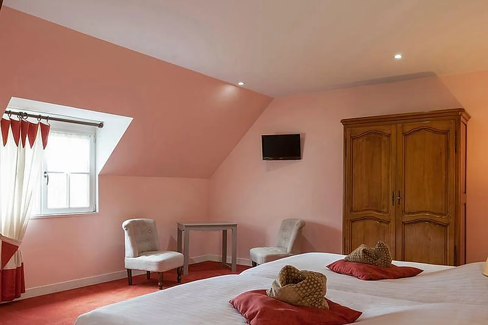 Lieux événementiels, HOTEL THE ORIGINALS LE CHÂTEAU DE LA ROQUE