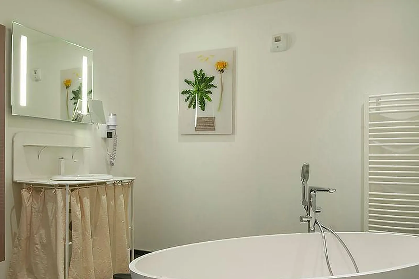 Lieux événementiels, HOTEL THE ORIGINALS LE CISE