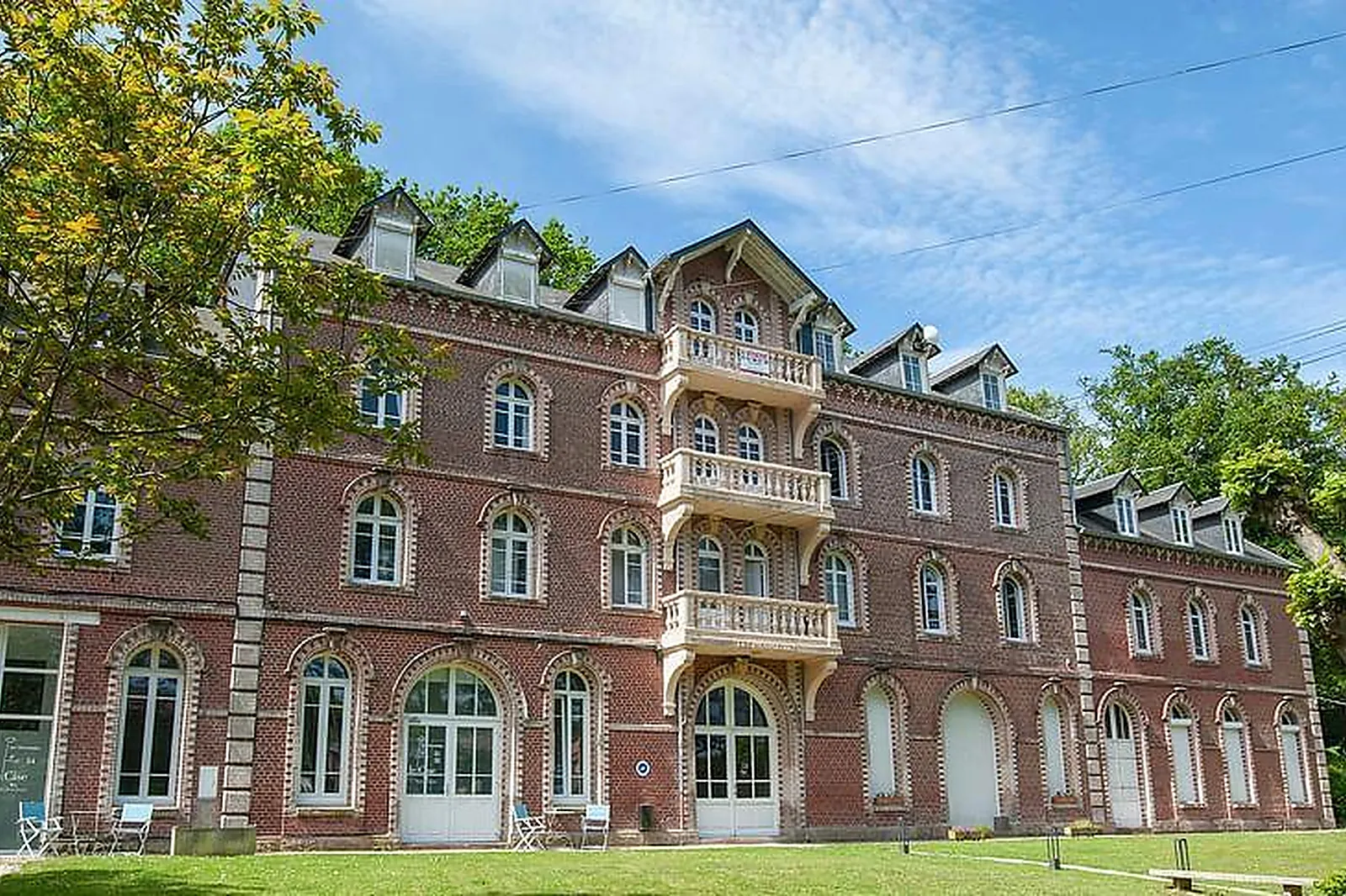 Lieux événementiels, HOTEL THE ORIGINALS LE CISE