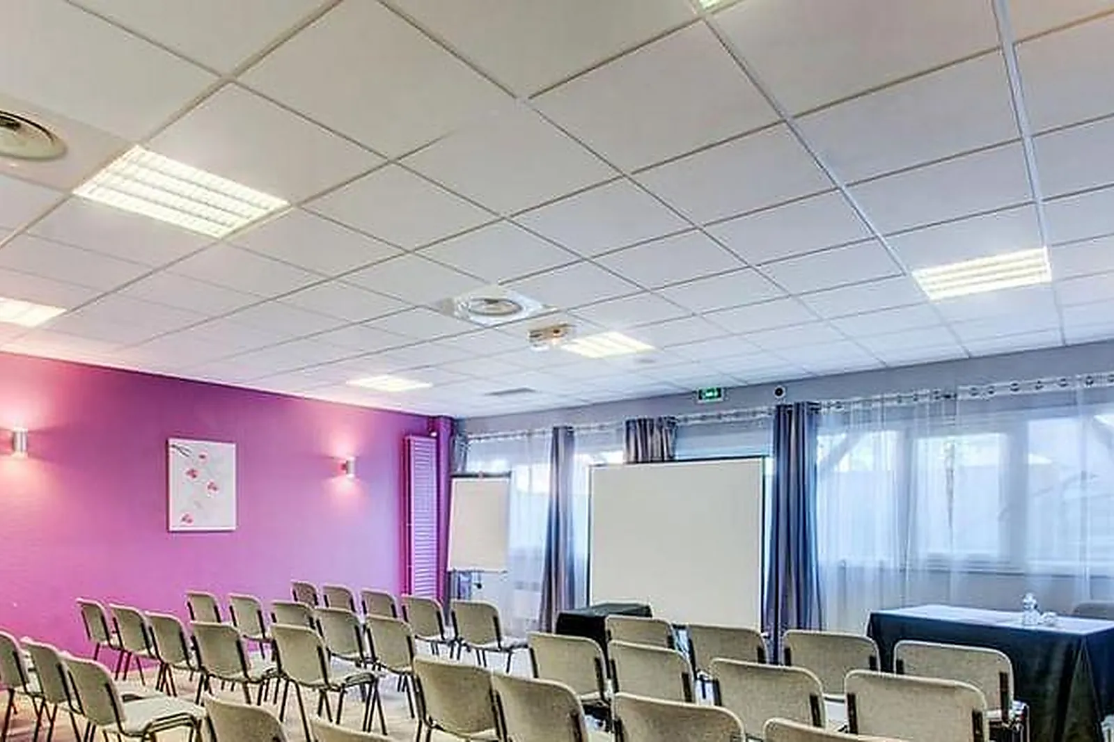 Lieux événementiels, HOTEL THE ORIGINALS LYON EST ÉCLIPSE ***