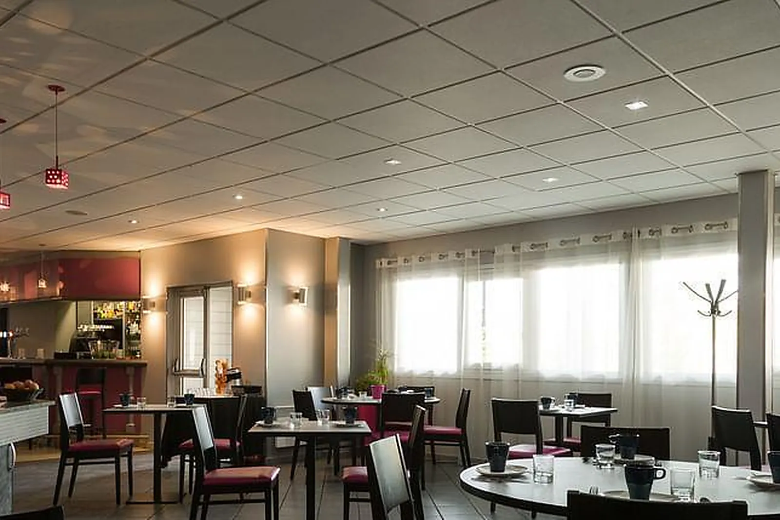 Lieux événementiels, HOTEL THE ORIGINALS LYON EST ÉCLIPSE ***