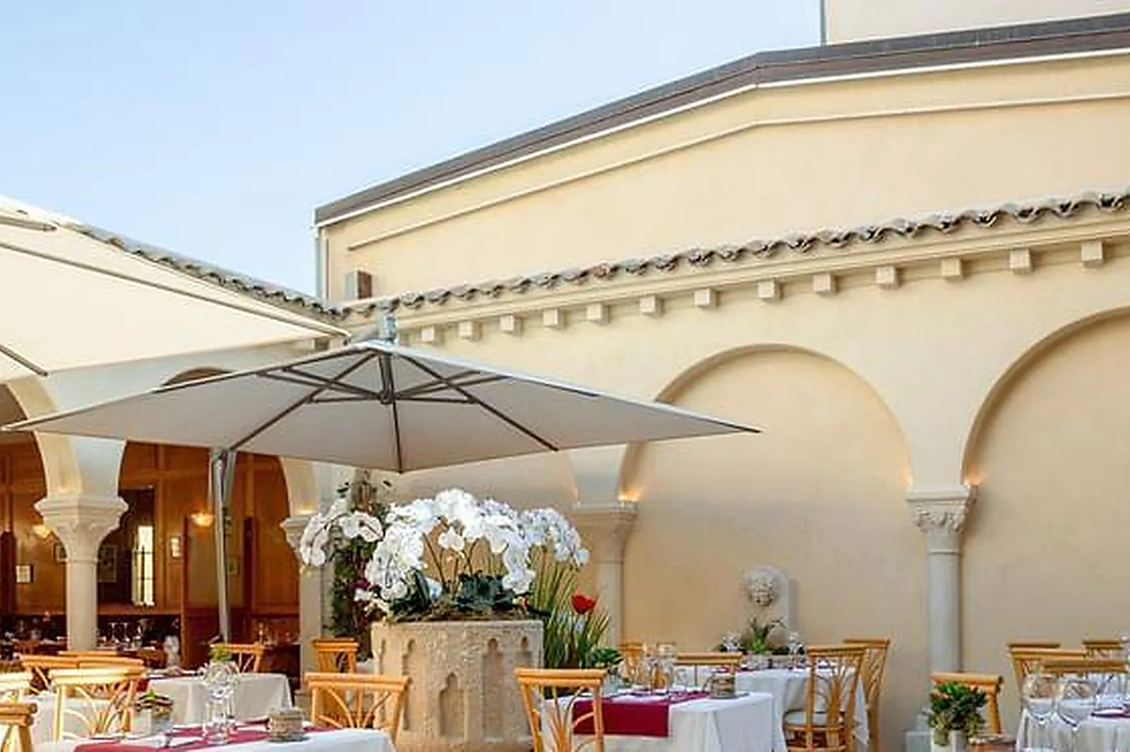 Lieux événementiels, HOTEL THE ORIGINALS TOURNUS LE REMPART