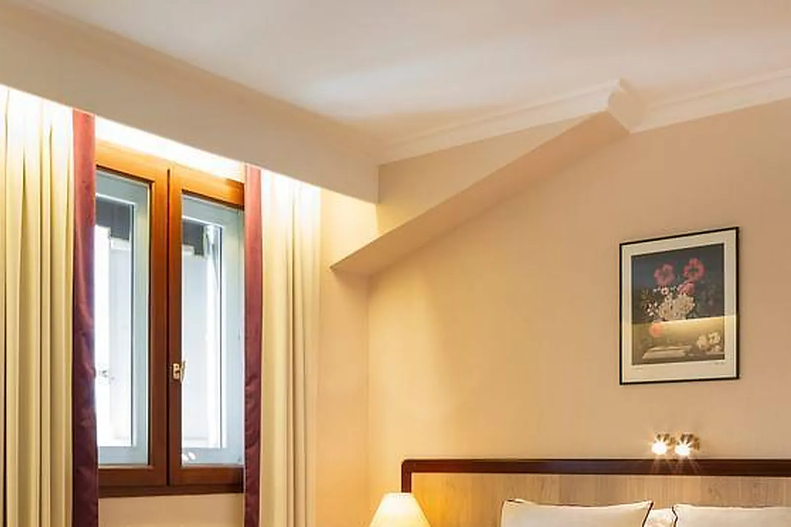 Lieux événementiels, HOTEL THE ORIGINALS TOURNUS LE REMPART