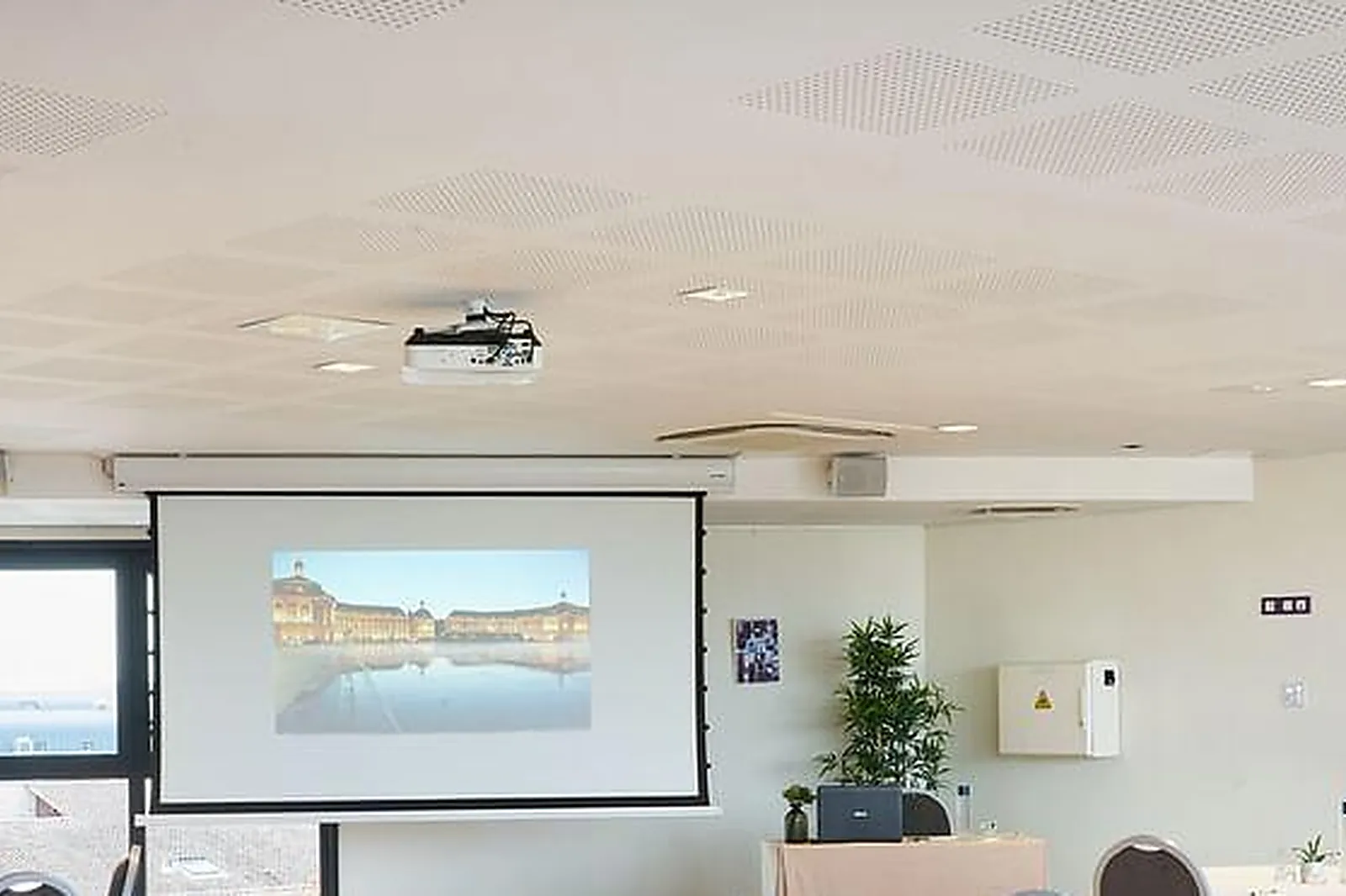 Lieux événementiels, HOTEL VATEL ****