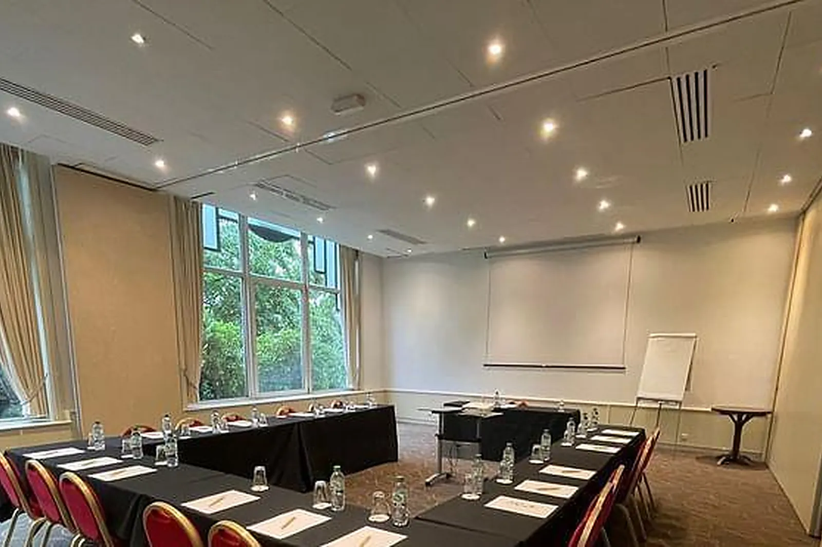 Lieux événementiels, HOTEL DE L'UNIVERS REIMS CENTRE****