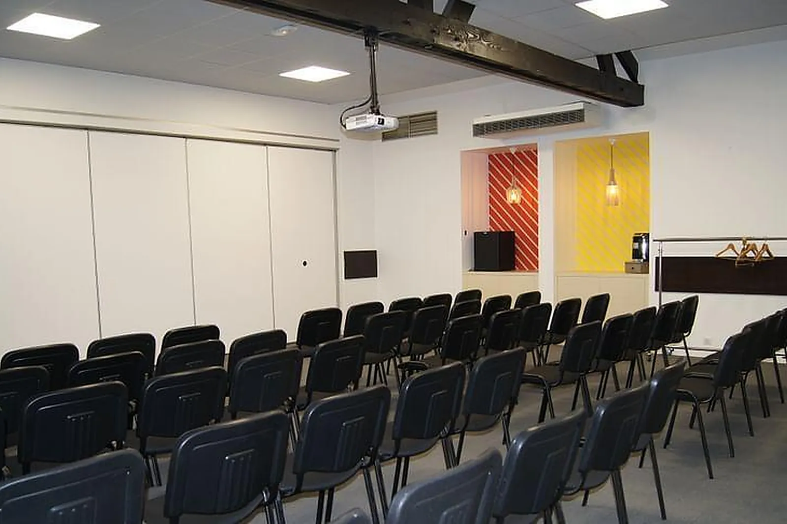 Lieux événementiels, HOTEL IBIS STYLES AUXERRE NORD