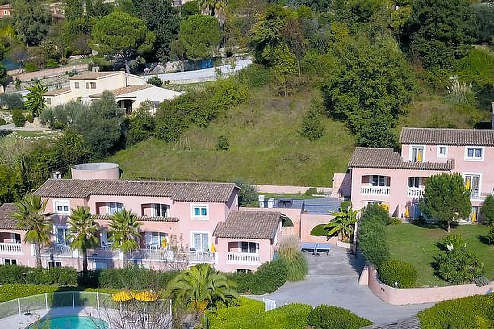Lieux événementiels, HOTEL LES BASTIDES SAINT PAUL