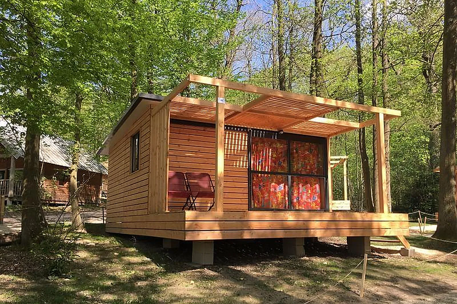 Lieux événementiels, HUTTOPIA VERSAILLES ***