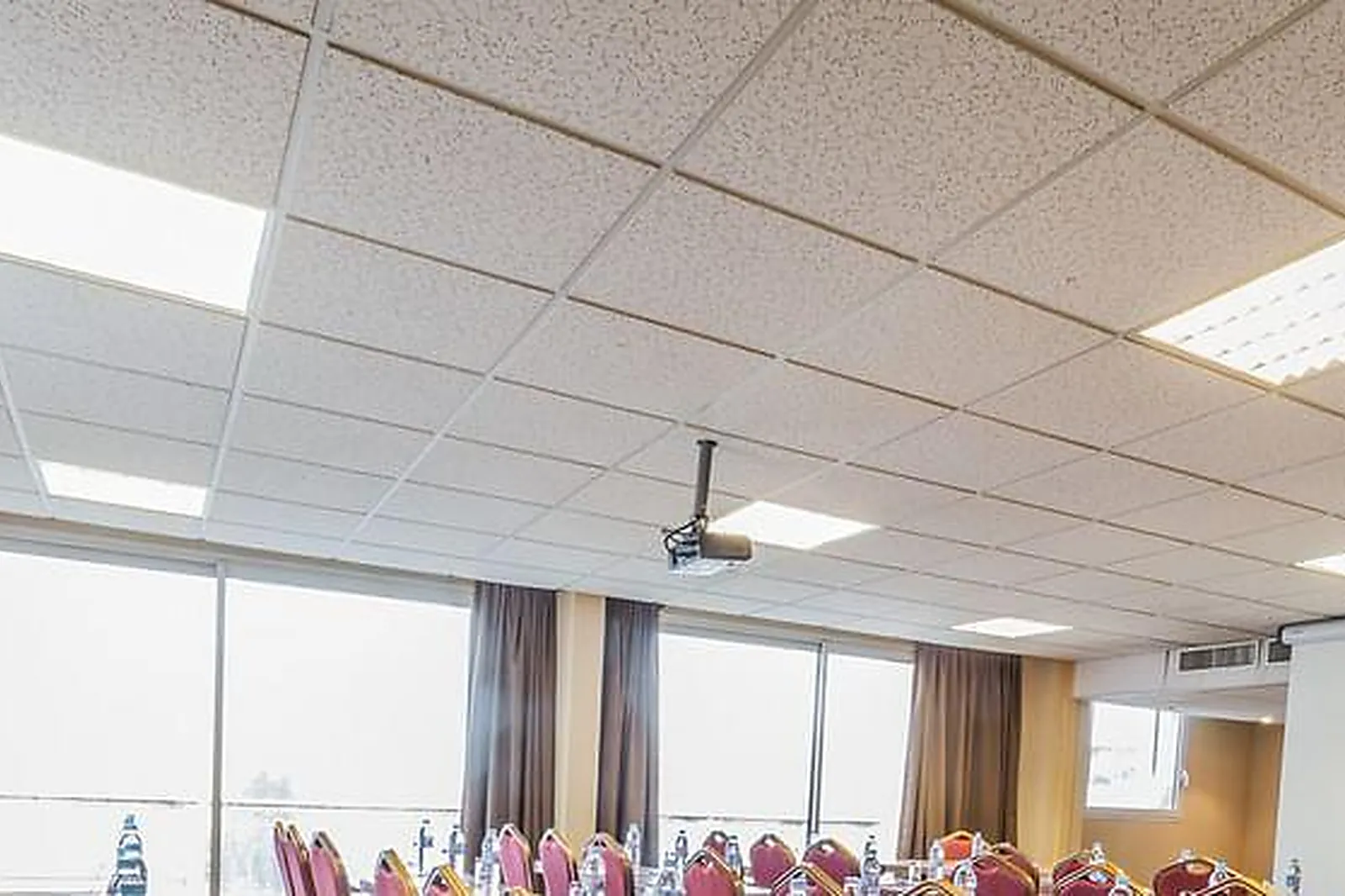 Lieux événementiels, HÔTEL ADELPHIA ****