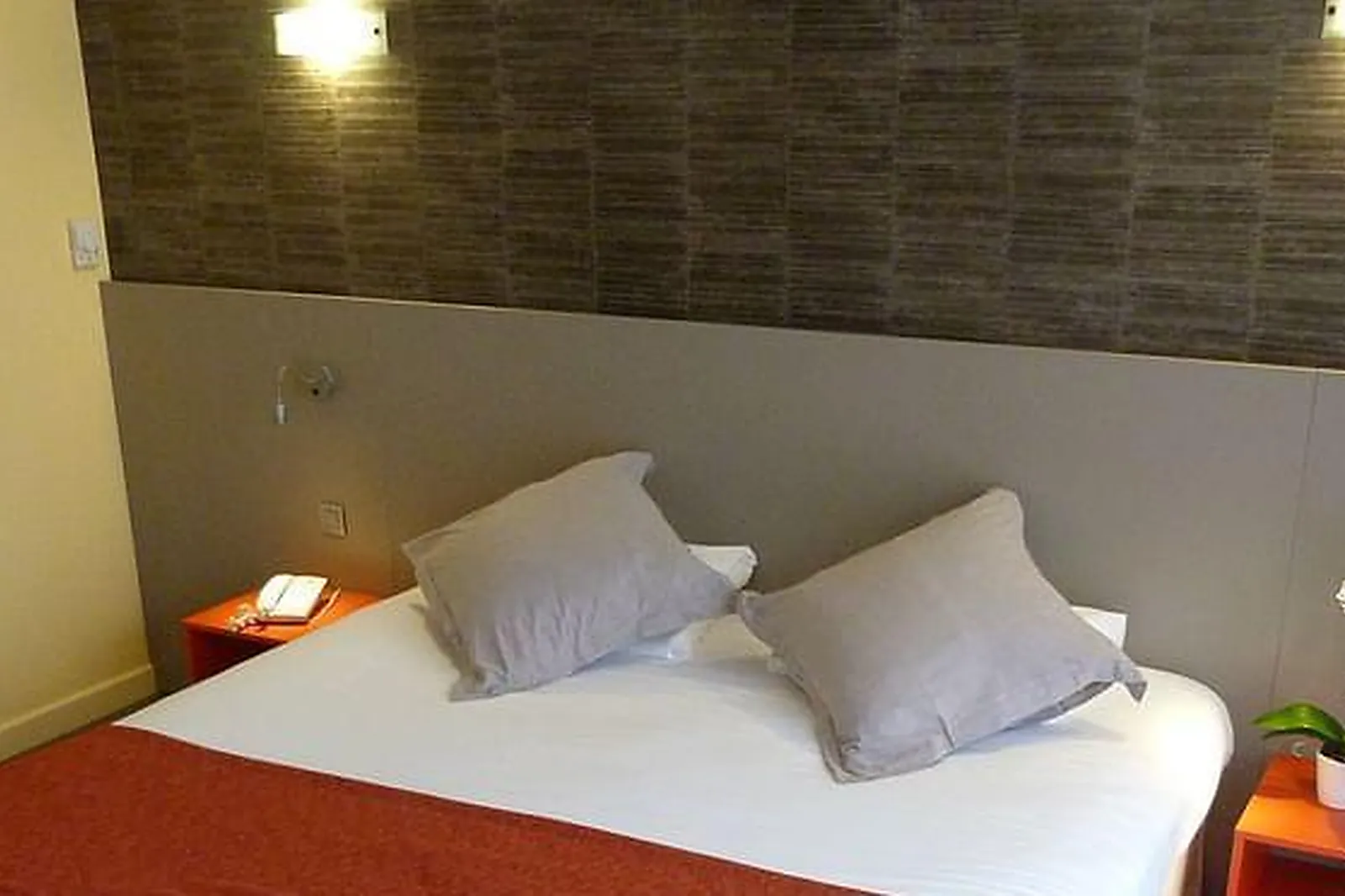 Lieux événementiels, HÔTEL ADELPHIA ****