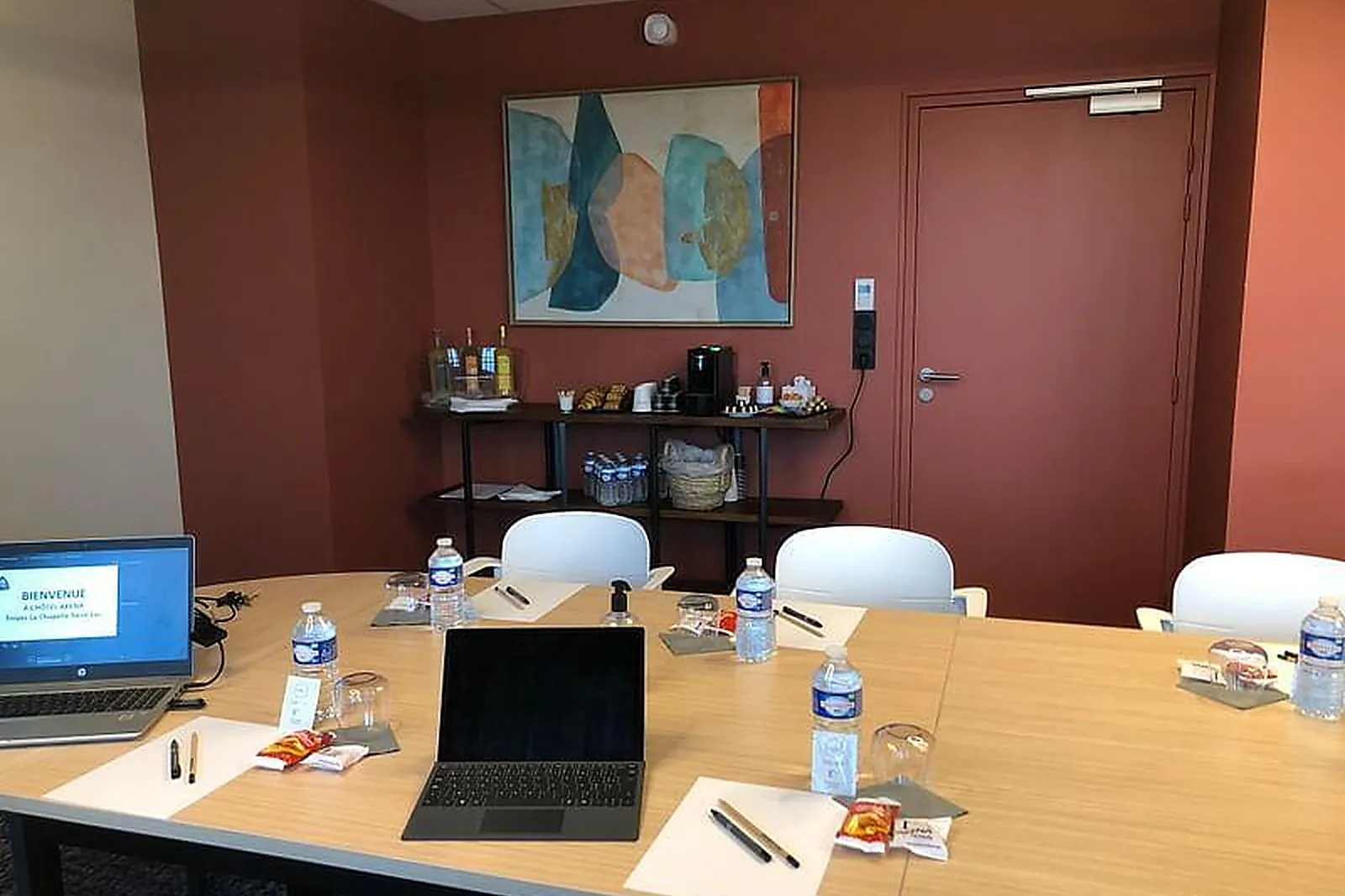 Lieux événementiels, HÔTEL AKENA LA CHAPELLE SAINT LUC***