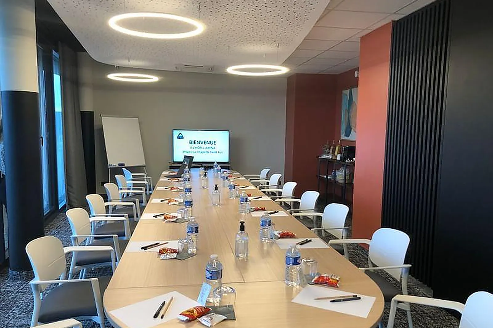 Lieux événementiels, HÔTEL AKENA LA CHAPELLE SAINT LUC***