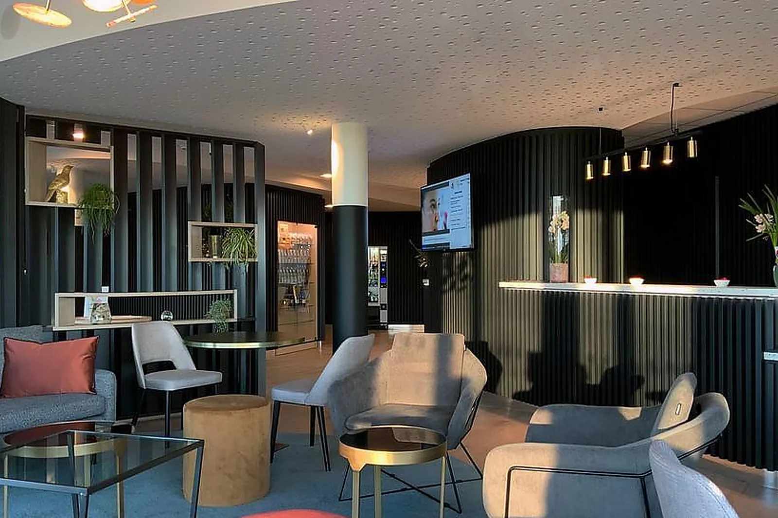 Lieux événementiels, HÔTEL AKENA LA CHAPELLE SAINT LUC***