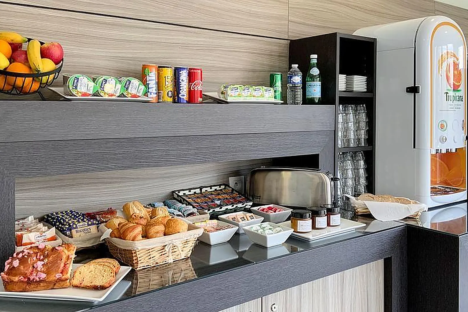 Lieux événementiels, HÔTEL AKENA LA FERTÉ BERNARD***