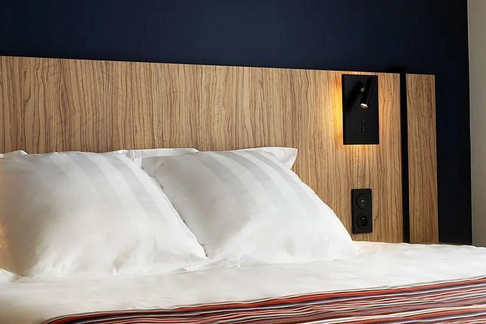 Lieux événementiels, HÔTEL AKENA REZE***