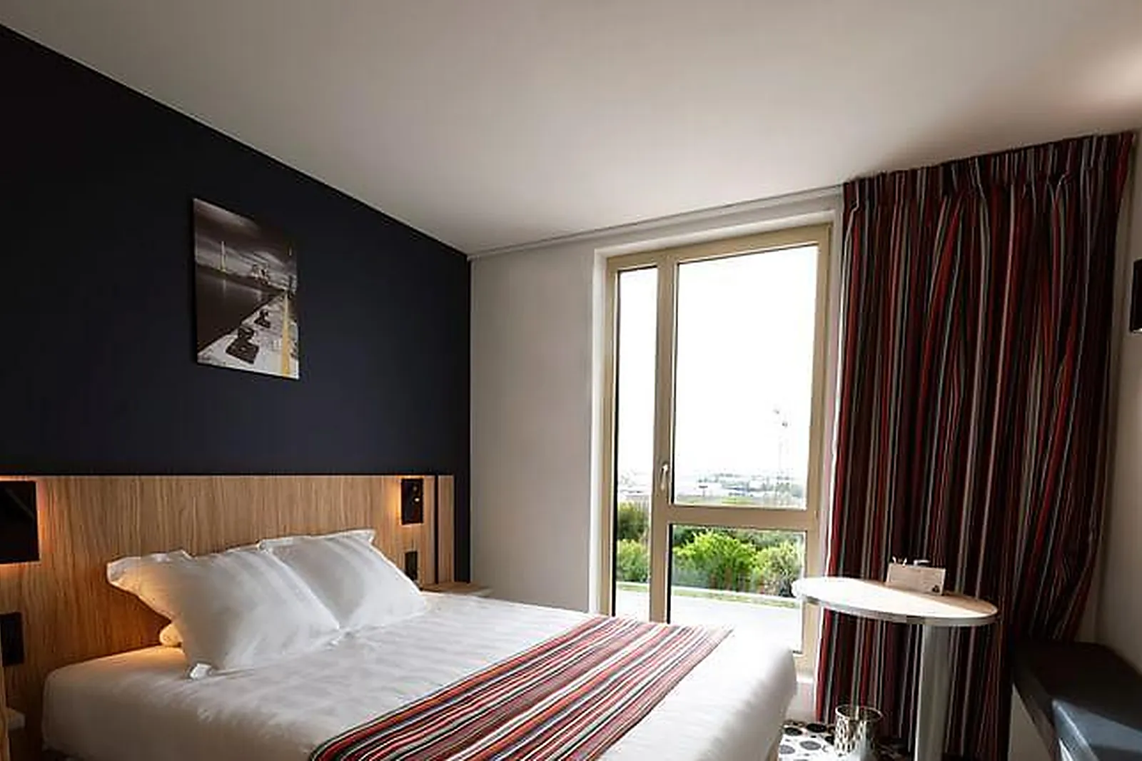 Lieux événementiels, HÔTEL AKENA REZE***