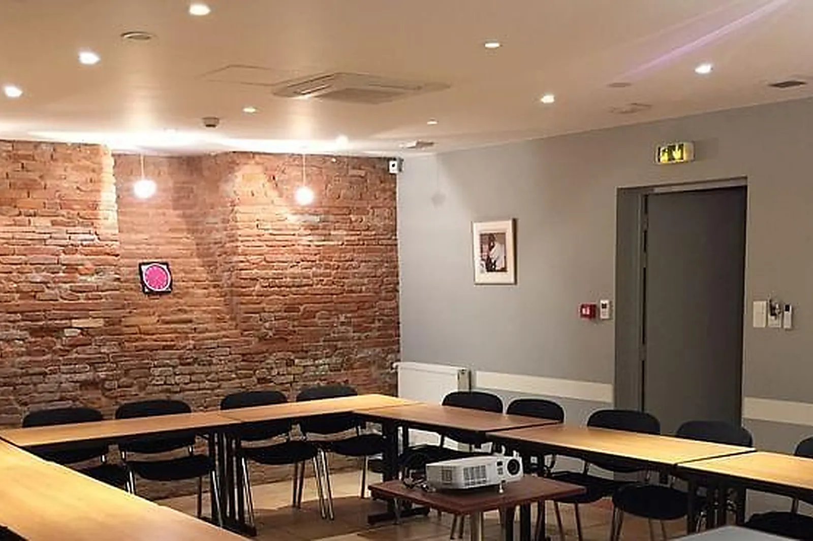 Lieux événementiels, HÔTEL ALBERT 1ER ***