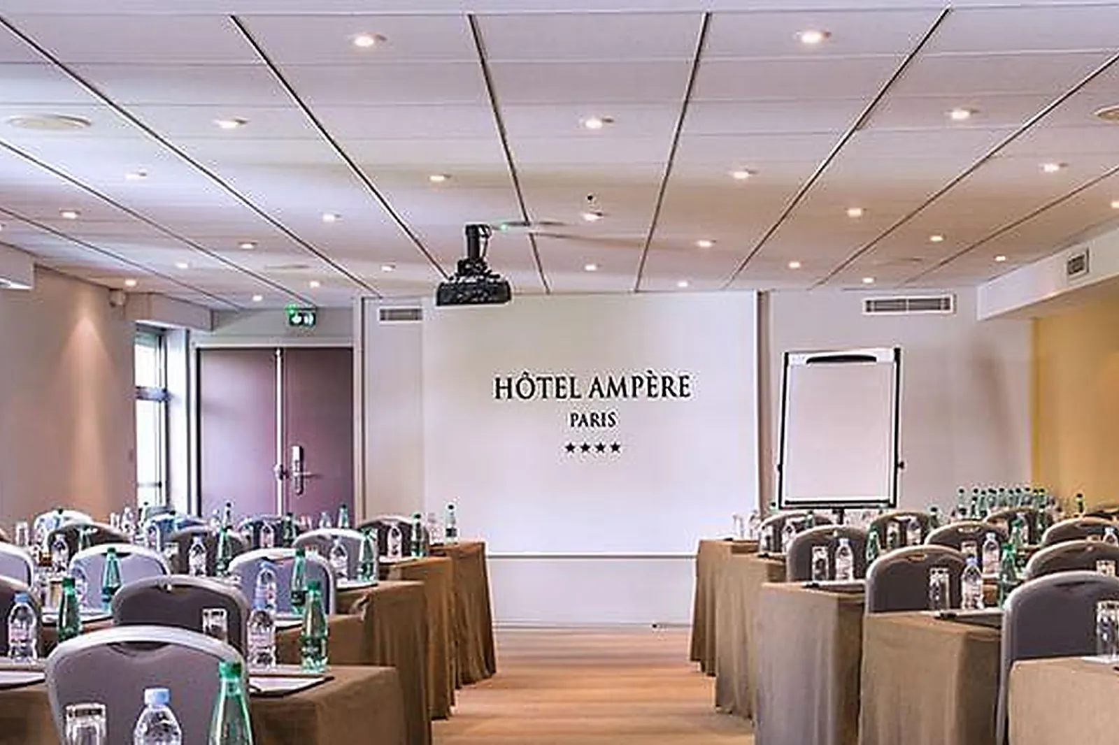 Lieux événementiels, HÔTEL AMPÈRE ****
