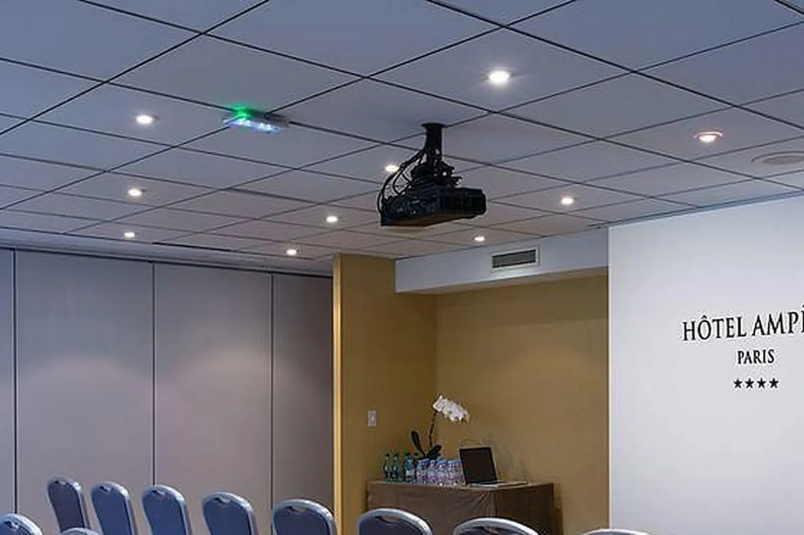 Lieux événementiels, HÔTEL AMPÈRE ****