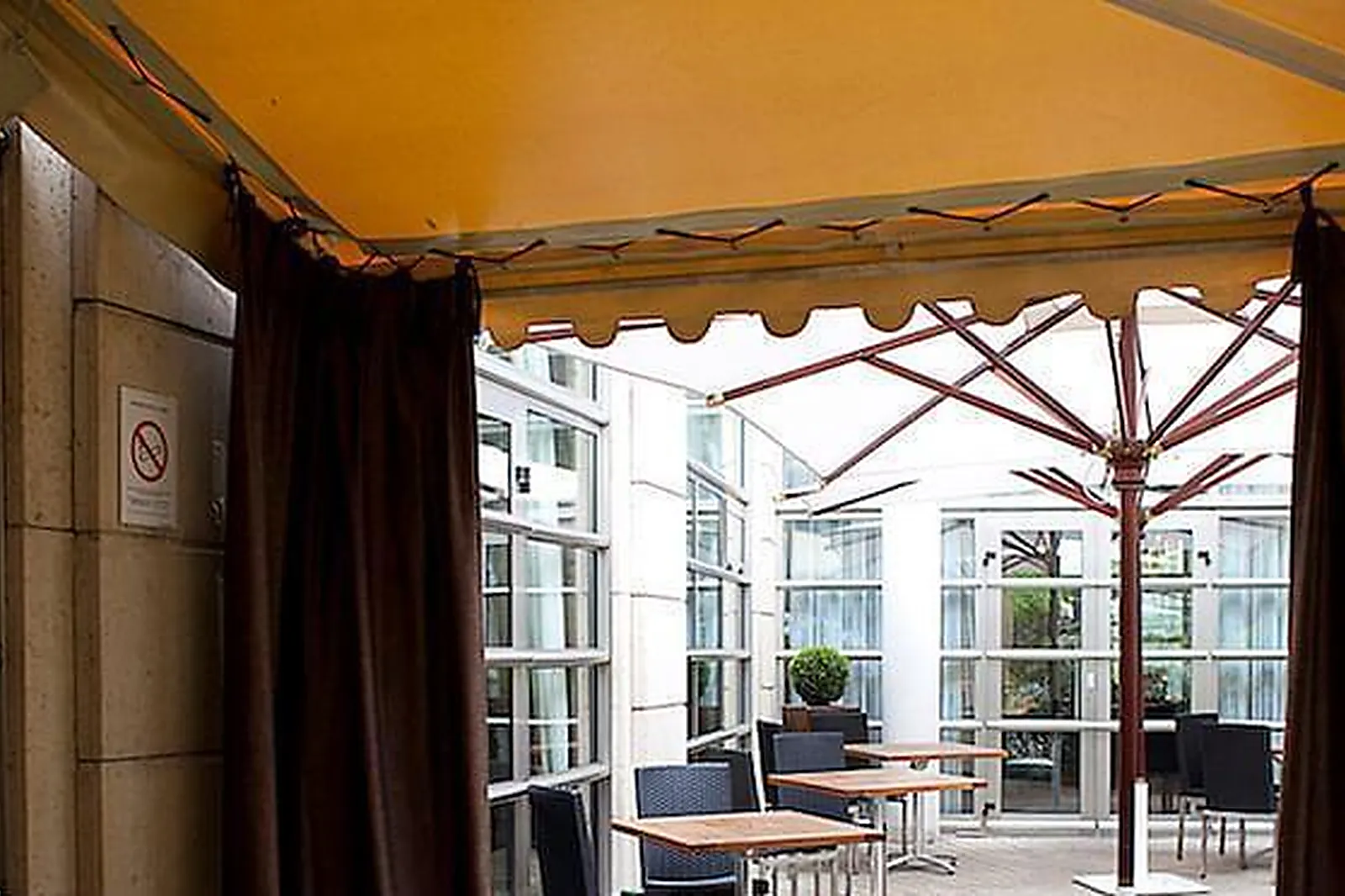 Lieux événementiels, HÔTEL AMPÈRE ****