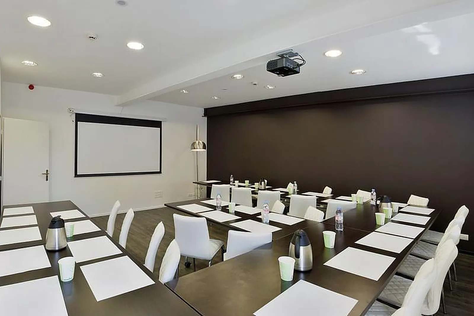 Lieux événementiels, HÔTEL ARC EN CIEL ET SPA