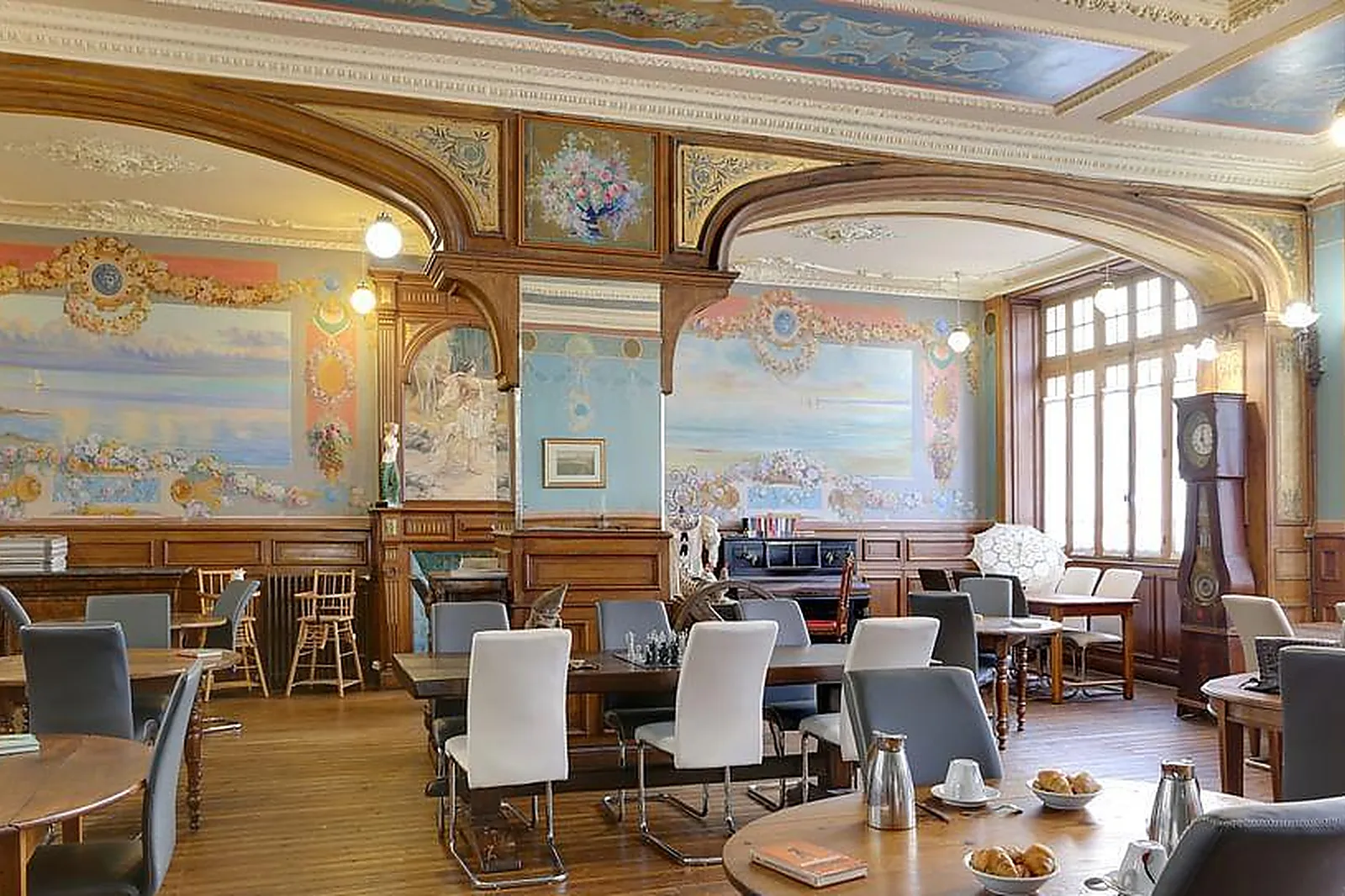 Lieux événementiels, HÔTEL ARC EN CIEL ET SPA