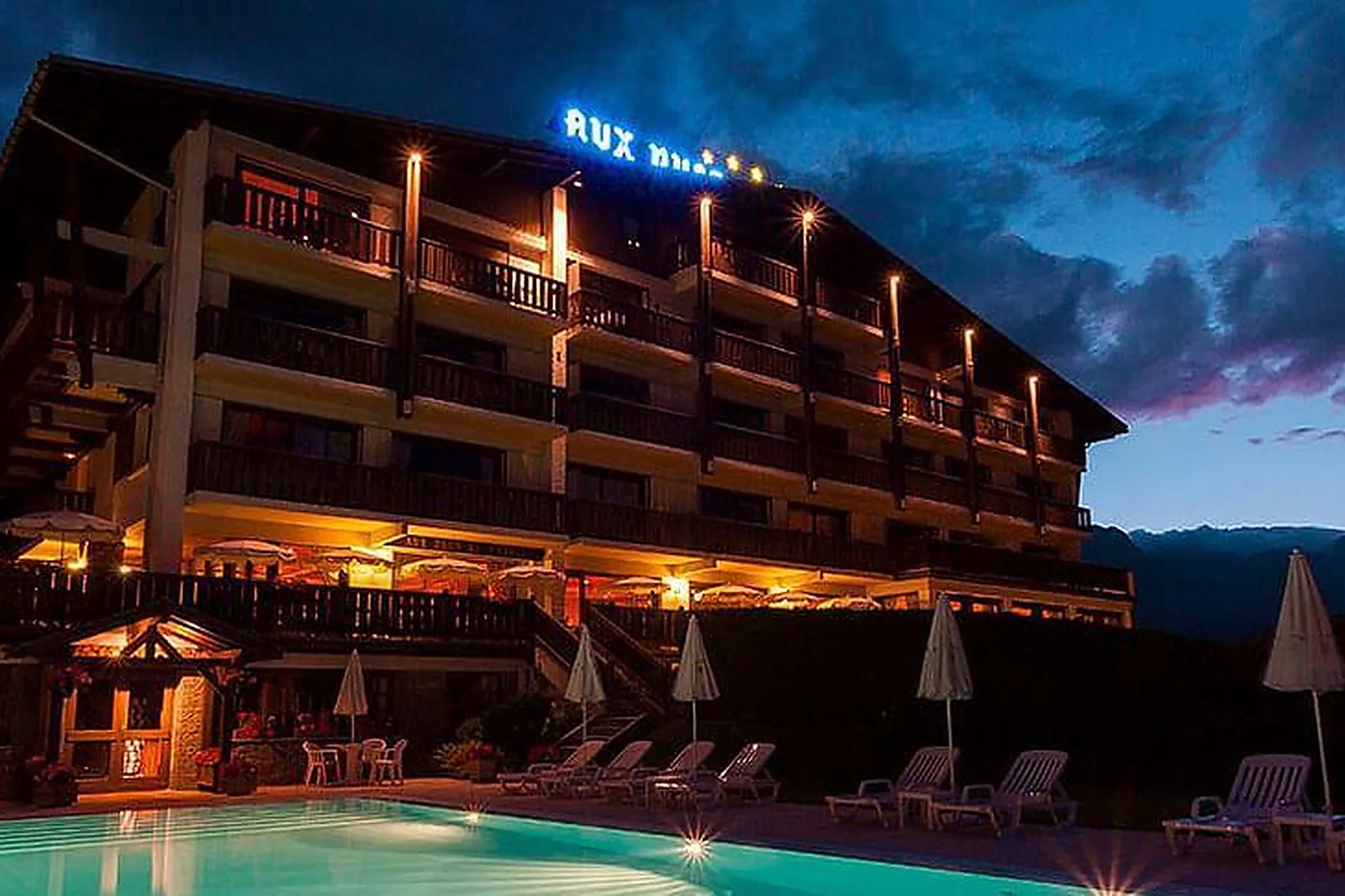 Lieux événementiels, HÔTEL AUX DUCS DE SAVOIE ****