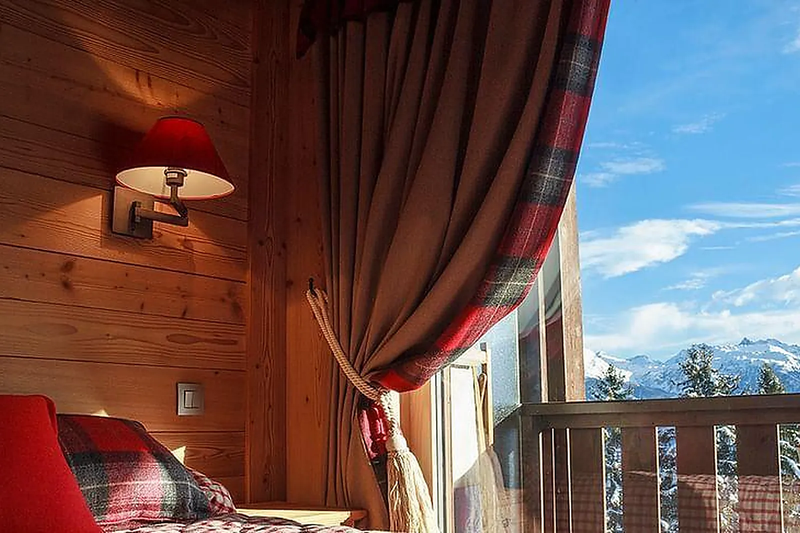 Lieux événementiels, HÔTEL AUX DUCS DE SAVOIE ****