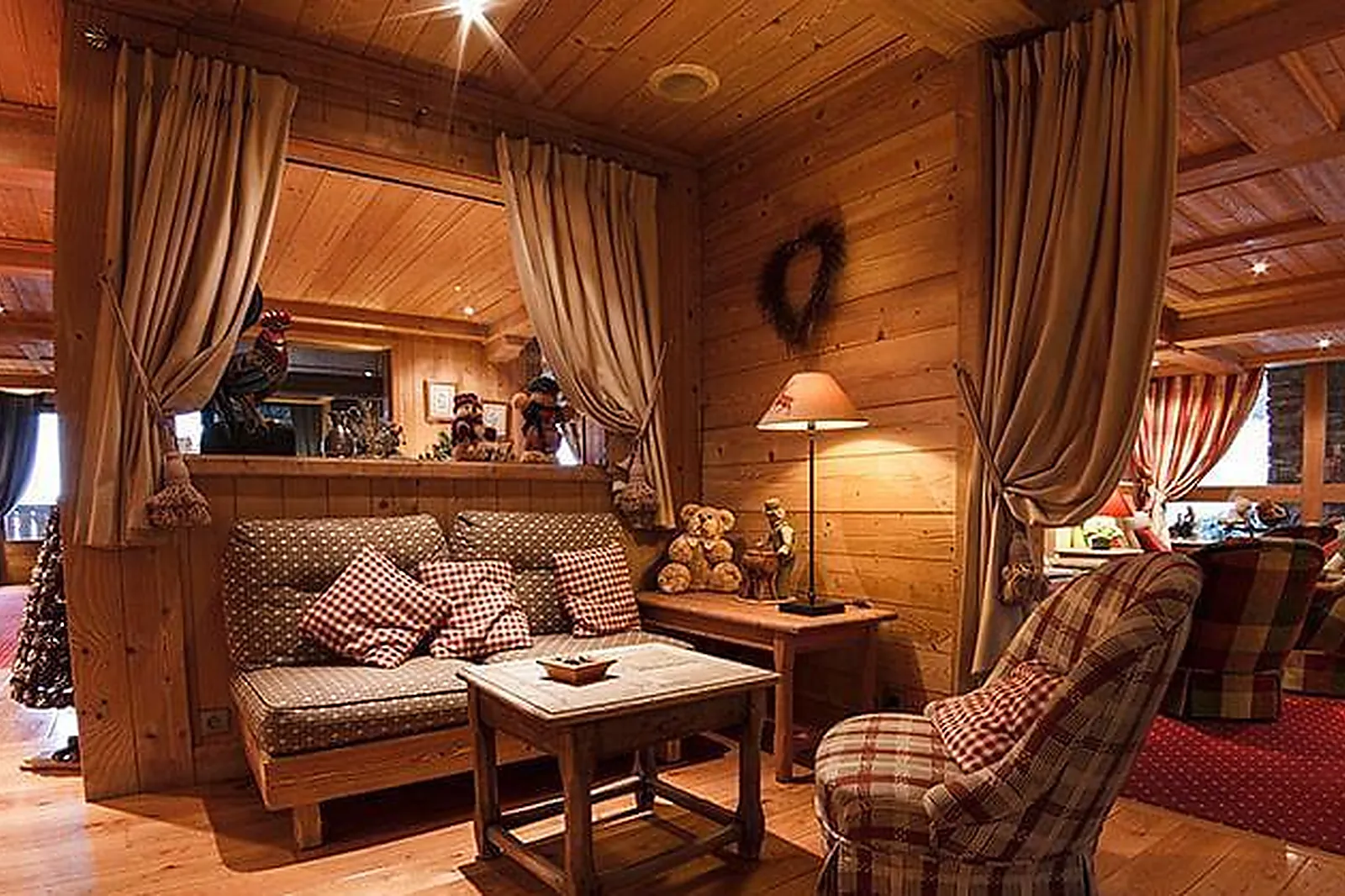 Lieux événementiels, HÔTEL AUX DUCS DE SAVOIE ****