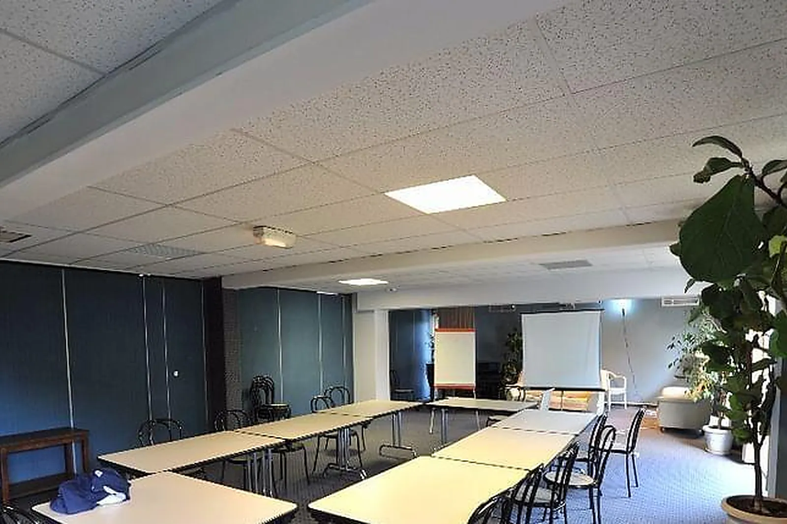 Lieux événementiels, HÔTEL BALLADINS VILLEFRANCHE-DE-ROUERGUE ***