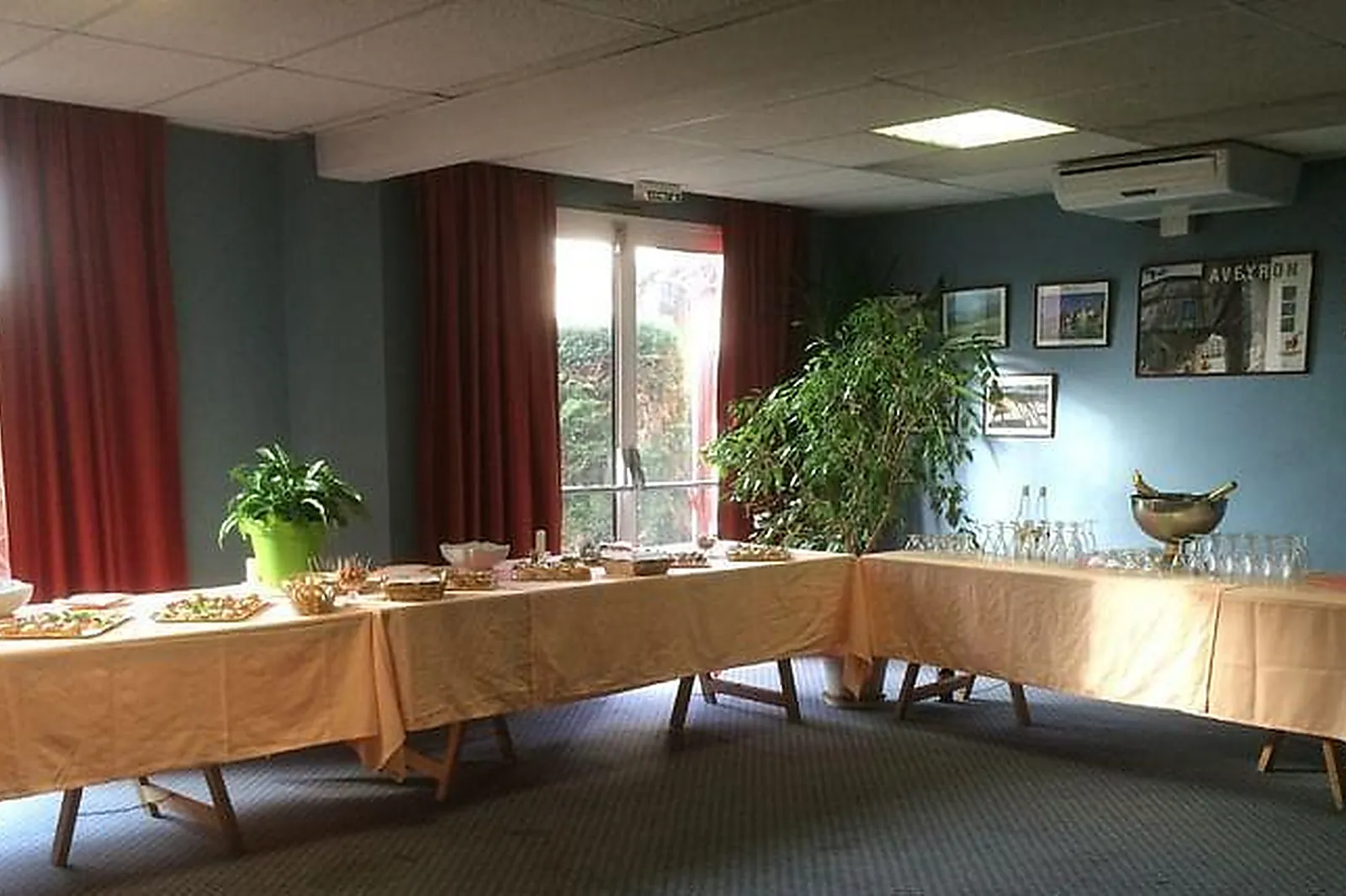 Lieux événementiels, HÔTEL BALLADINS VILLEFRANCHE-DE-ROUERGUE ***