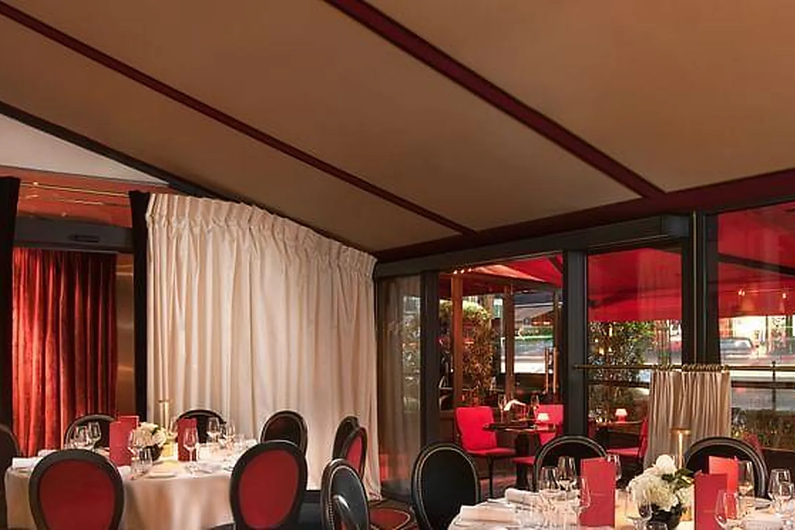 Lieux événementiels, HÔTEL BARRIÈRE LE FOUQUET'S PARIS *****